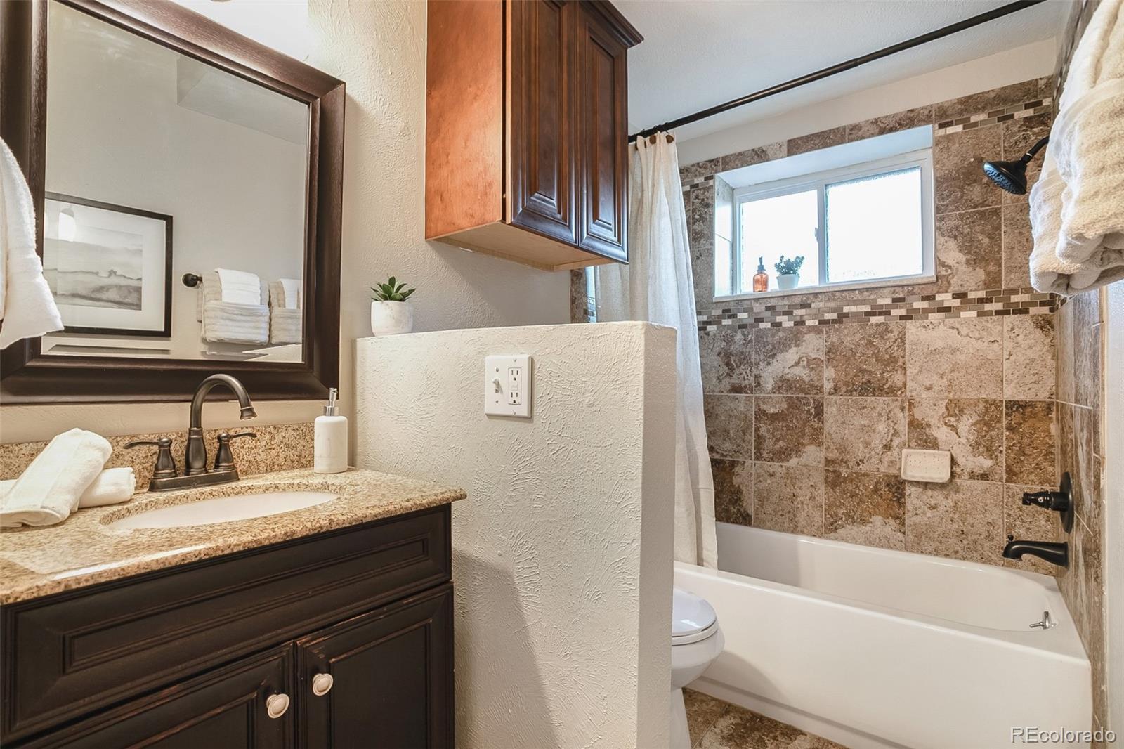 MLS Image #28 for 590 n logan street 308,denver, Colorado