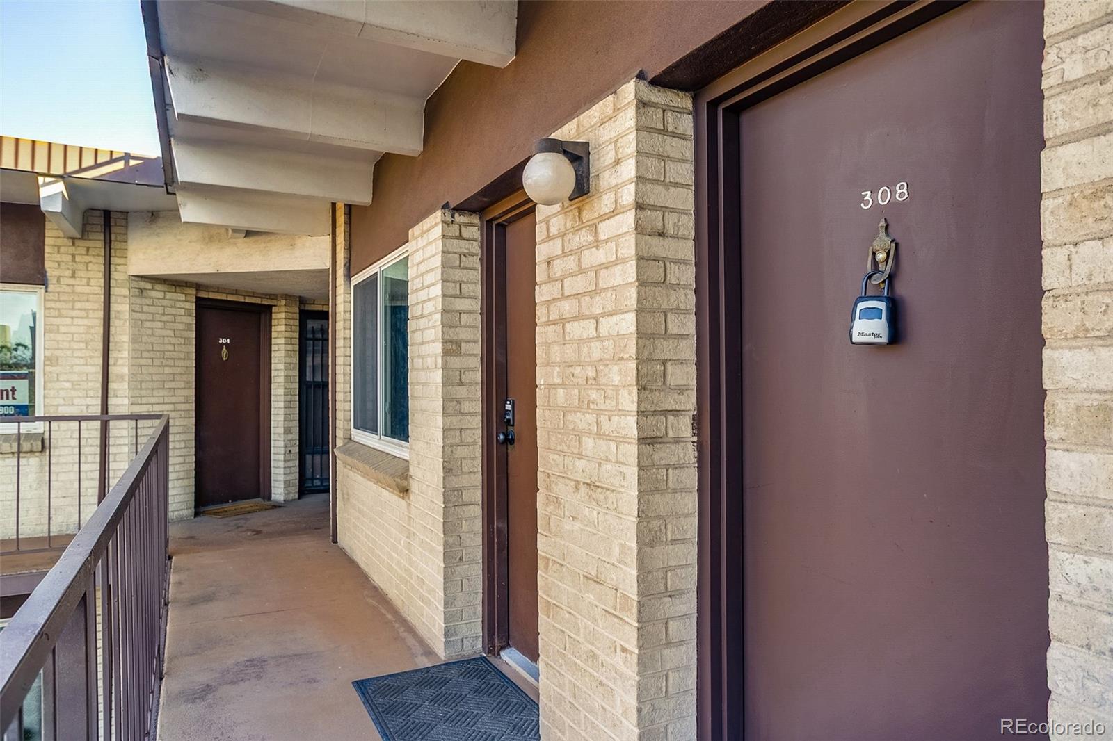 MLS Image #3 for 590 n logan street 308,denver, Colorado