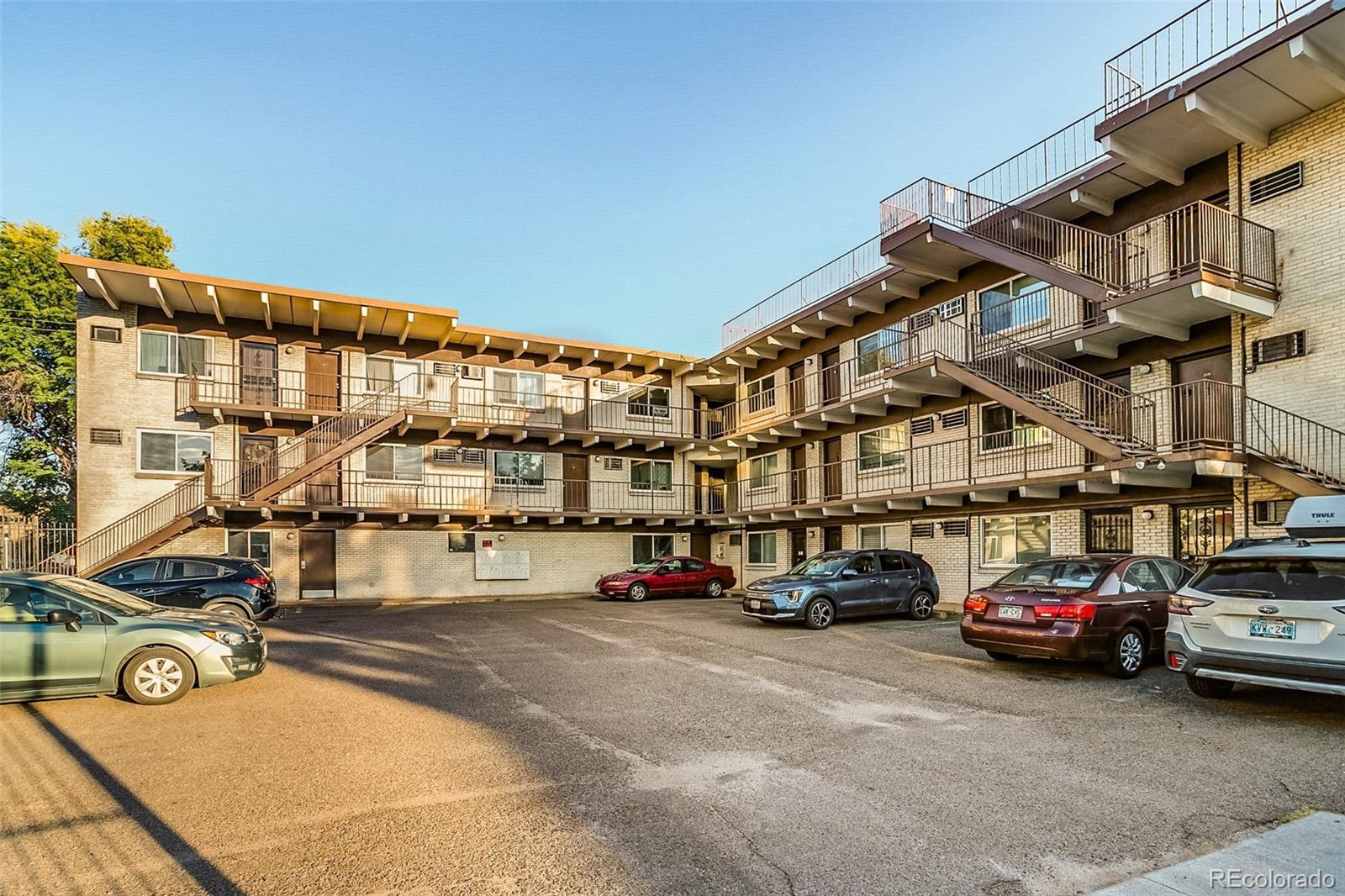 MLS Image #40 for 590 n logan street 308,denver, Colorado