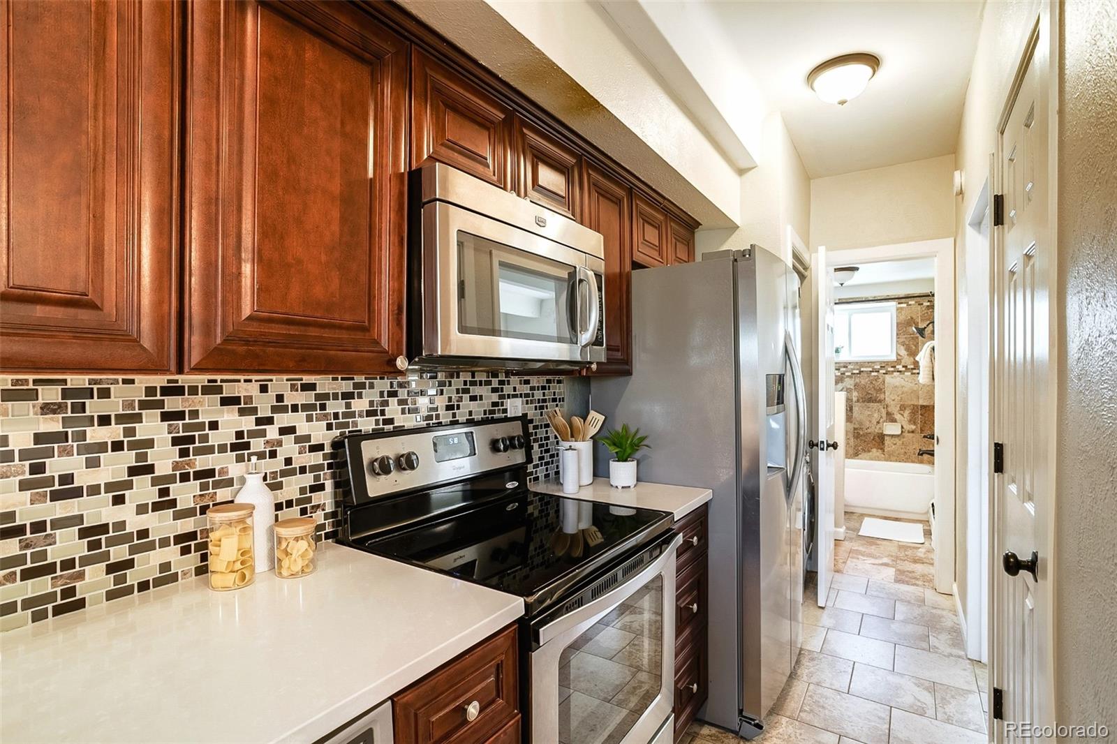 MLS Image #9 for 590 n logan street 308,denver, Colorado