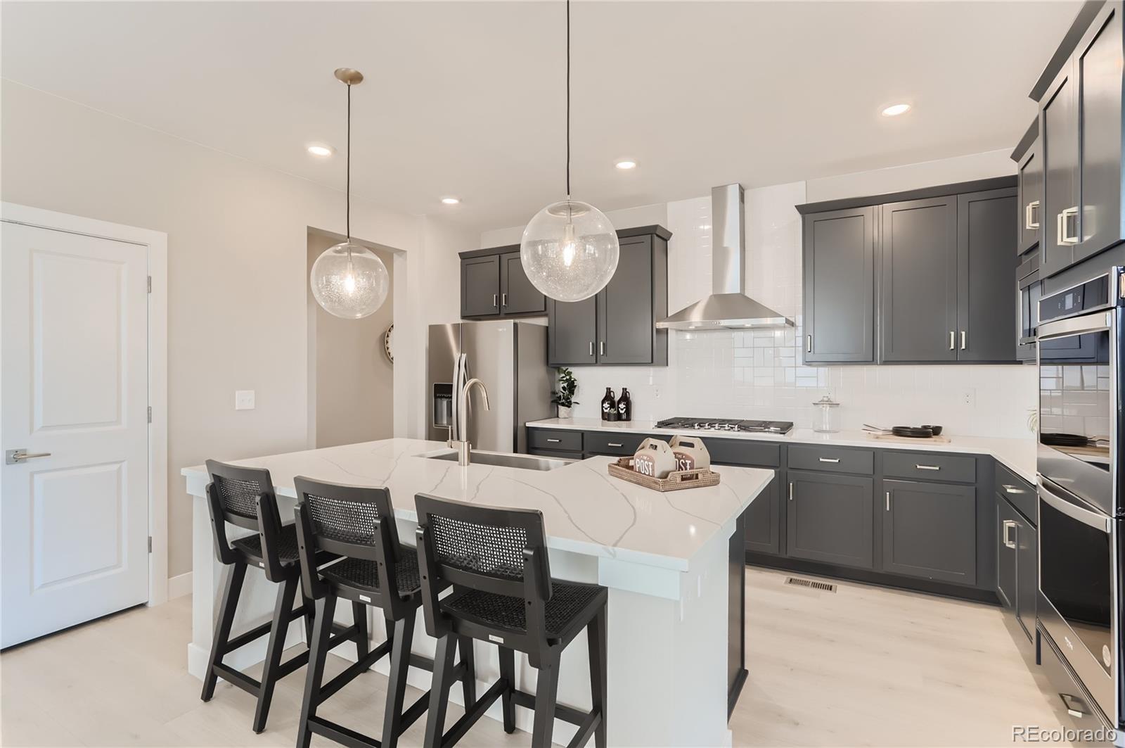 MLS Image #2 for 15555  pitch post trail,parker, Colorado