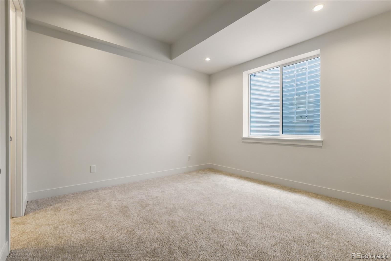 MLS Image #41 for 3443 n quivas street,denver, Colorado