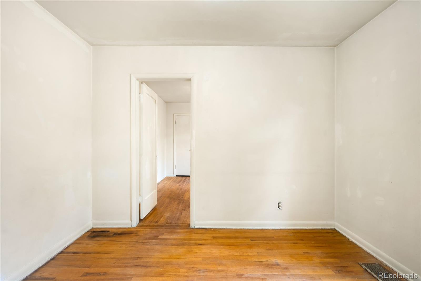 MLS Image #19 for 4535 s fox street,englewood, Colorado
