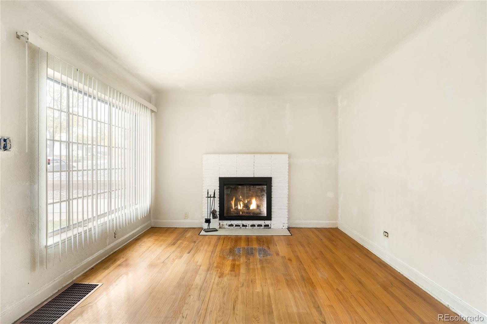 MLS Image #5 for 4535 s fox street,englewood, Colorado