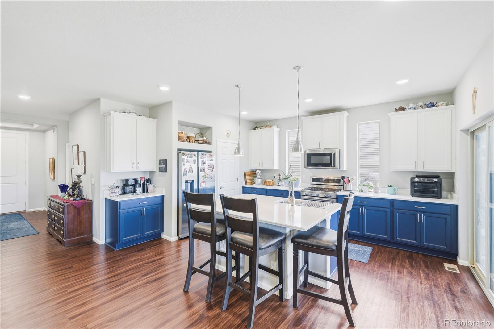 MLS Image #10 for 20365 e 53rd drive,denver, Colorado