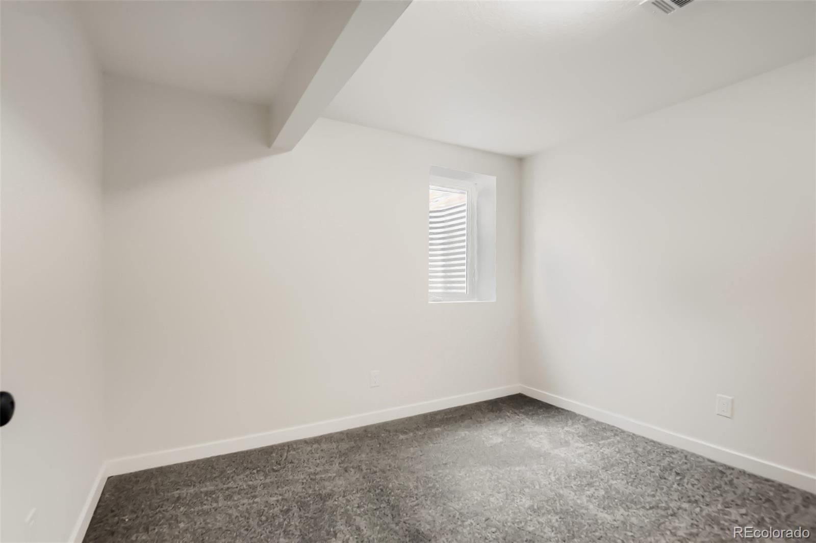 MLS Image #15 for 3961 s helena street,aurora, Colorado
