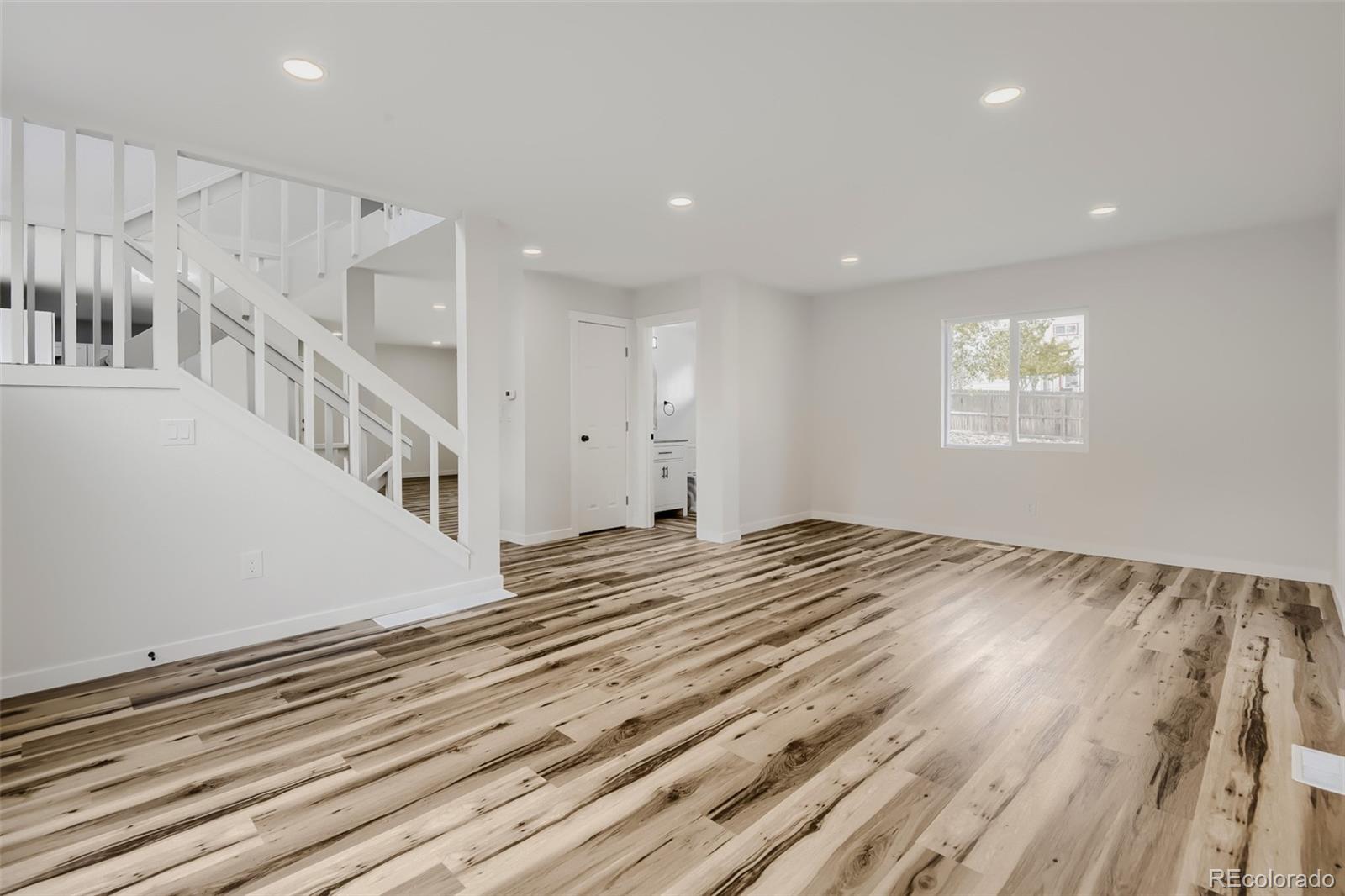 MLS Image #2 for 3961 s helena street,aurora, Colorado