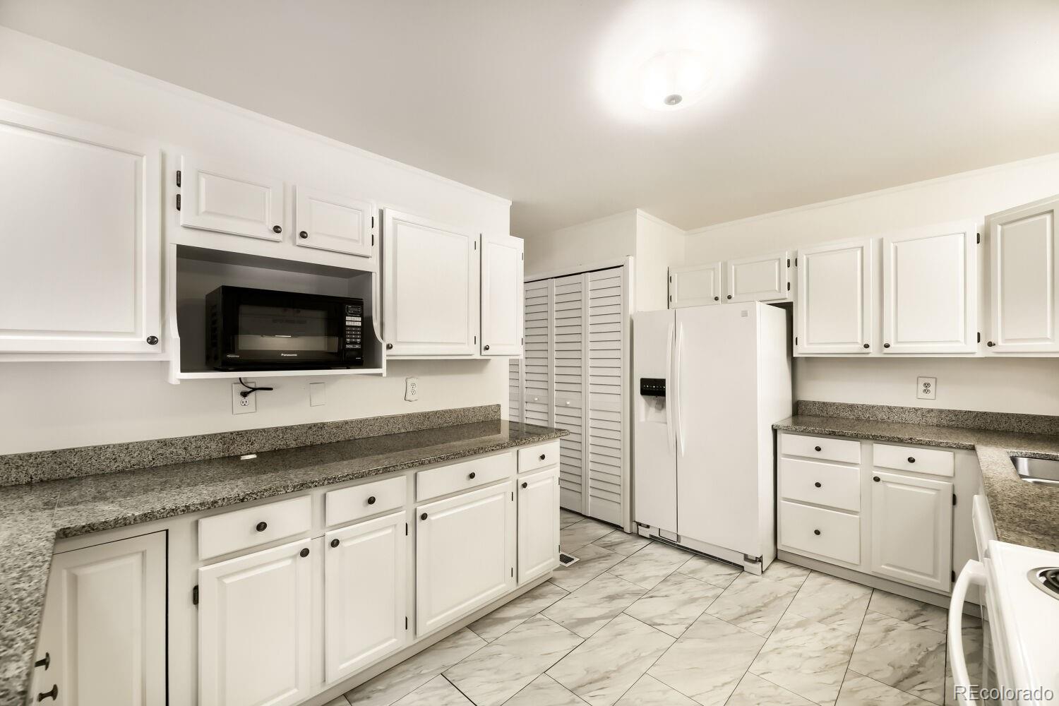 MLS Image #6 for 7809 e kenyon avenue,denver, Colorado