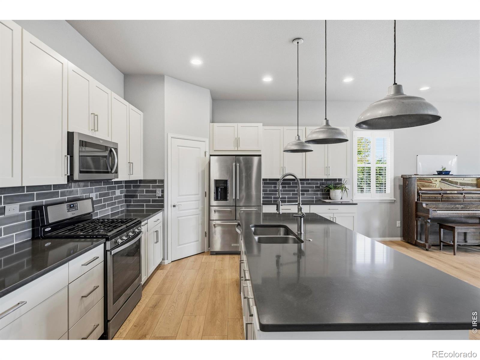 MLS Image #11 for 6433  tuxedo park road,timnath, Colorado