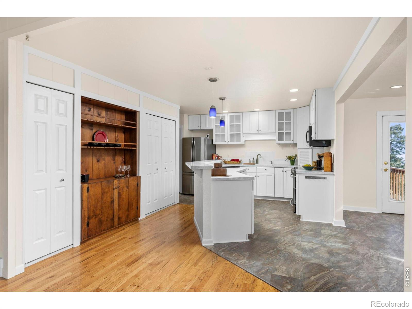 MLS Image #10 for 199  deer trail circle,boulder, Colorado