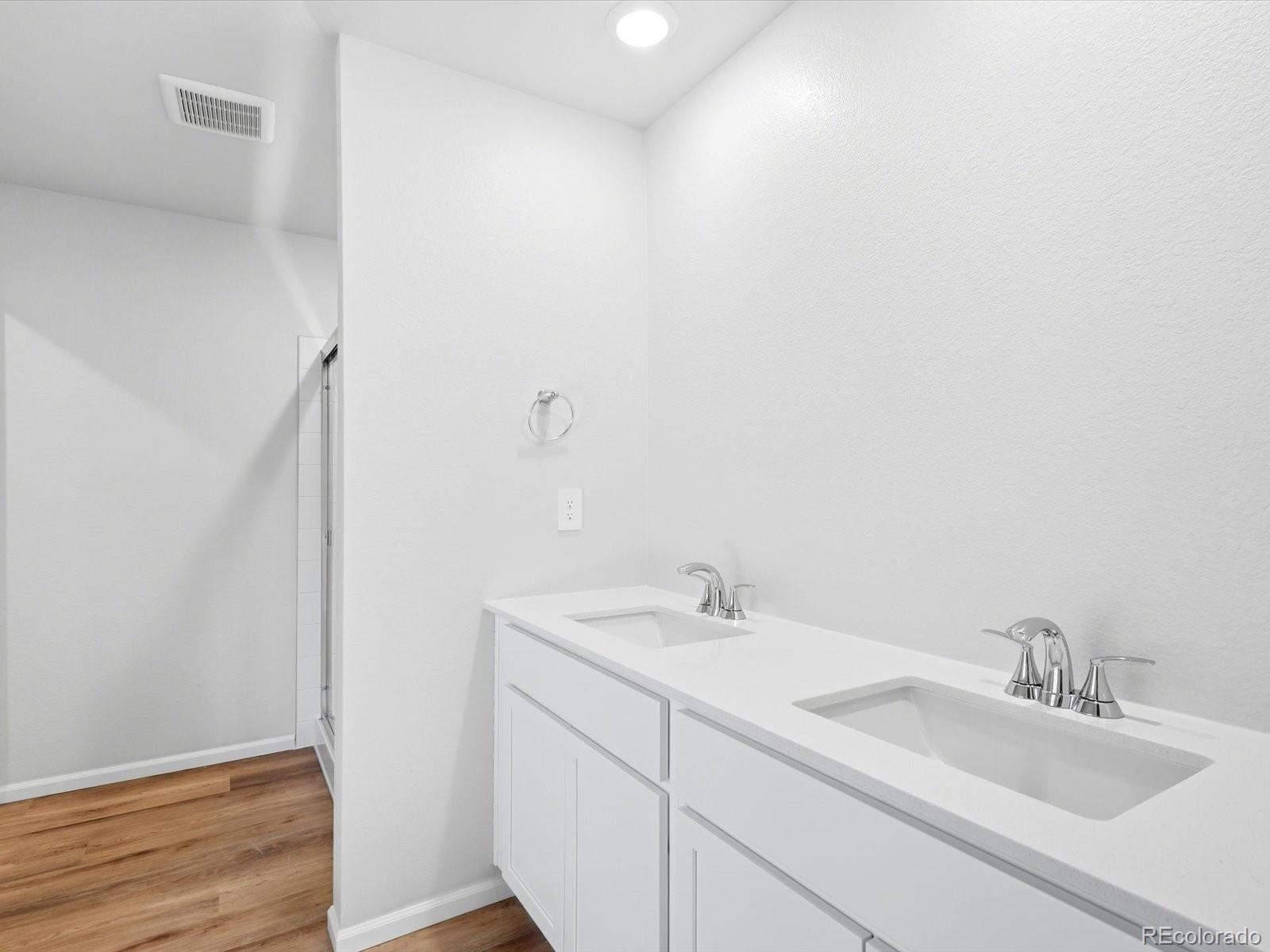 MLS Image #13 for 21269 e 65th avenue,aurora, Colorado