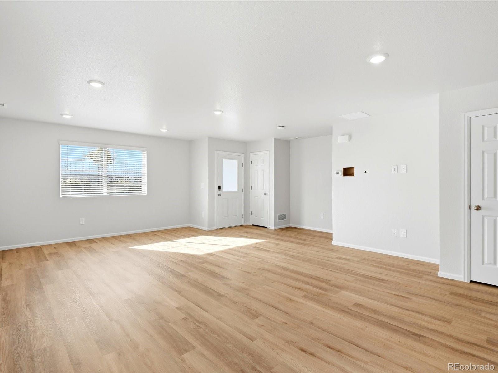 MLS Image #2 for 21269 e 65th avenue,aurora, Colorado