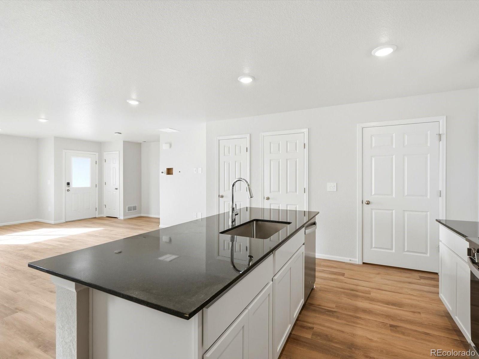 MLS Image #6 for 21269 e 65th avenue,aurora, Colorado