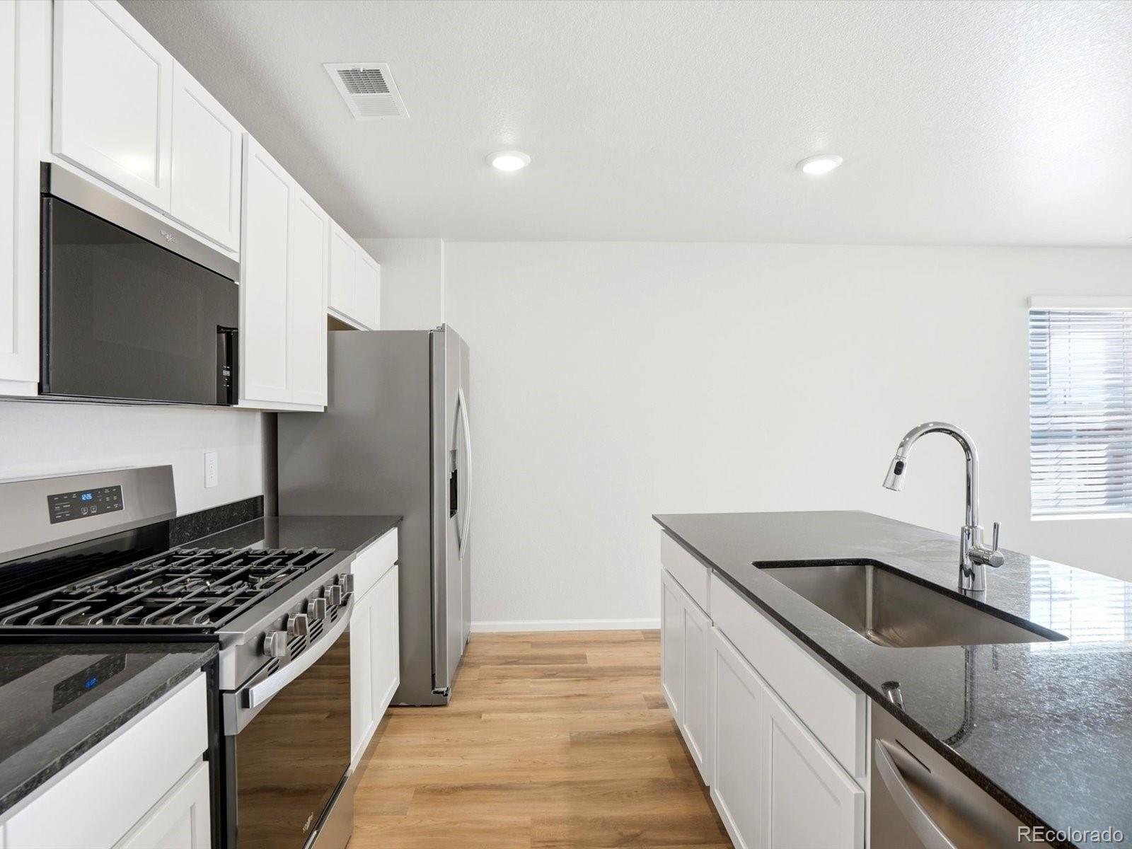 MLS Image #8 for 21269 e 65th avenue,aurora, Colorado