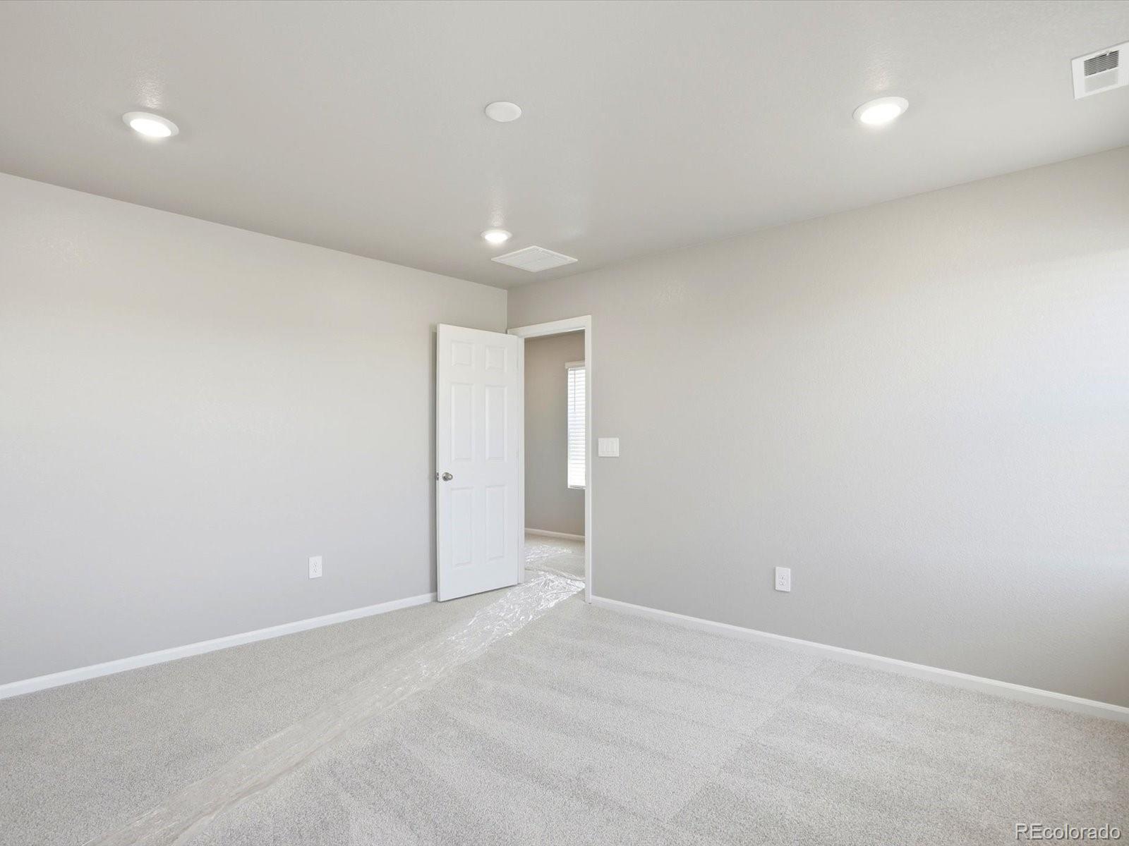 MLS Image #4 for 526  98th avenue,greeley, Colorado