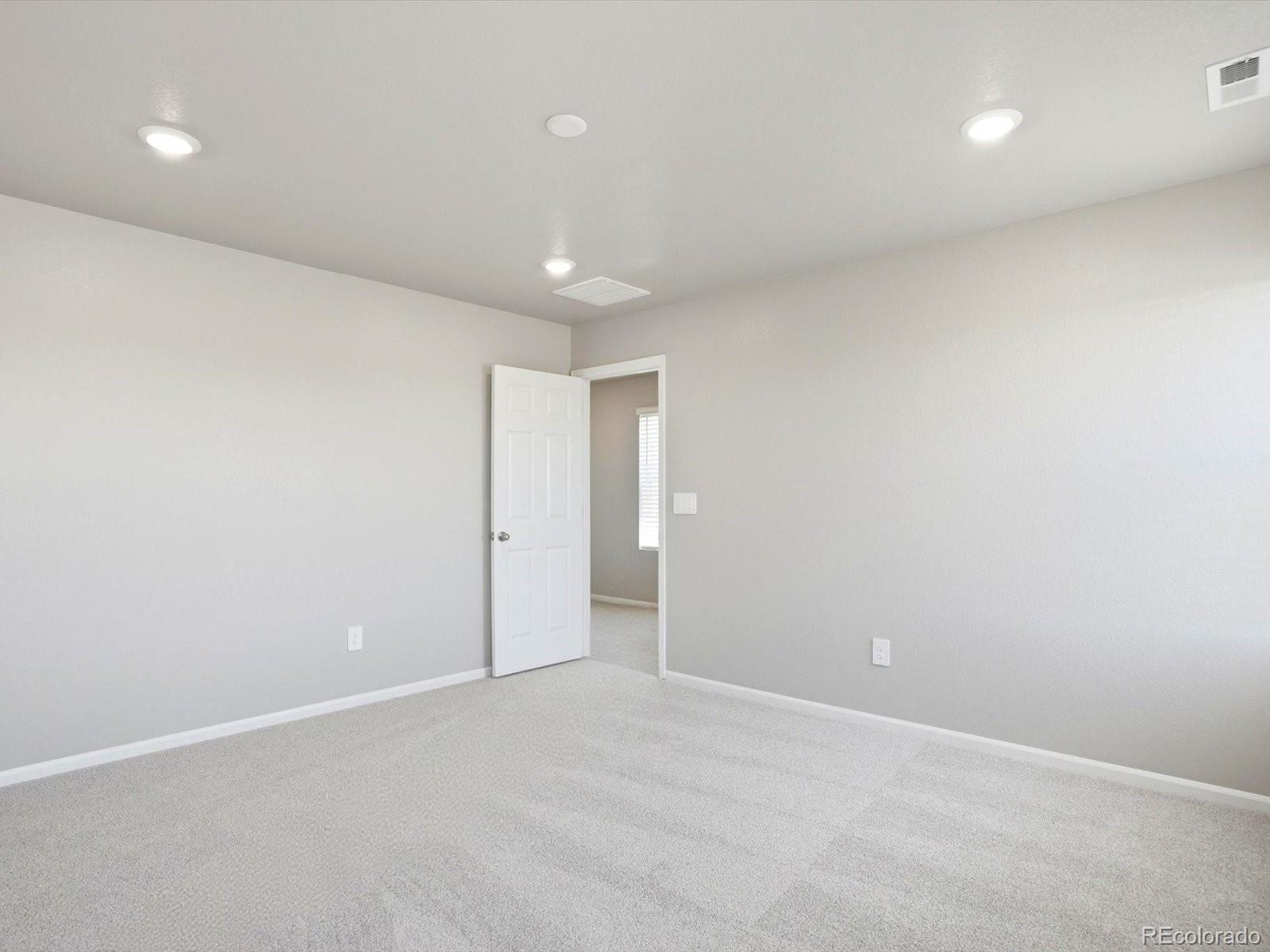 MLS Image #5 for 526  98th avenue,greeley, Colorado