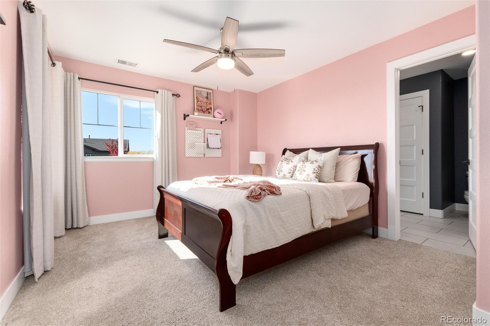 MLS Image #30 for 16400  avalanche run,broomfield, Colorado