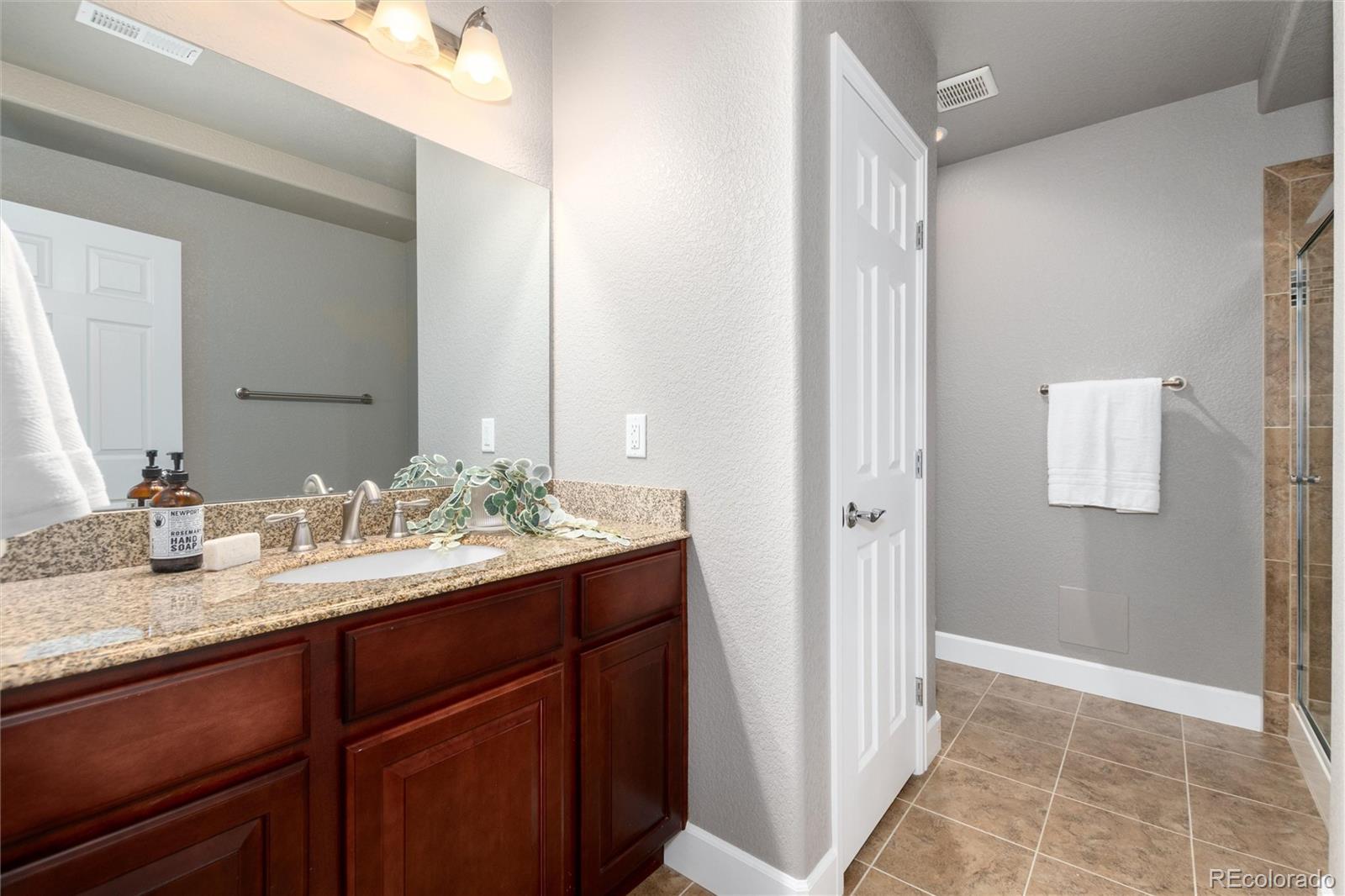 MLS Image #38 for 16400  avalanche run,broomfield, Colorado