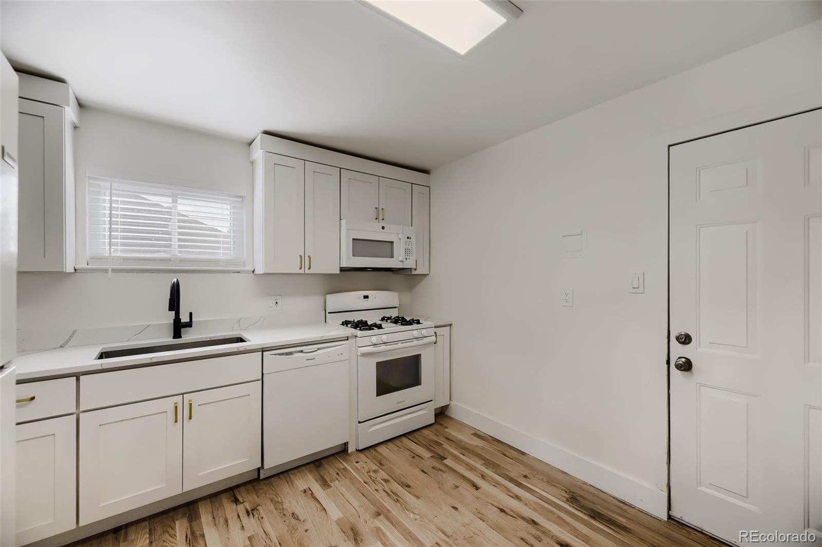 MLS Image #10 for 1481 s meade street,denver, Colorado