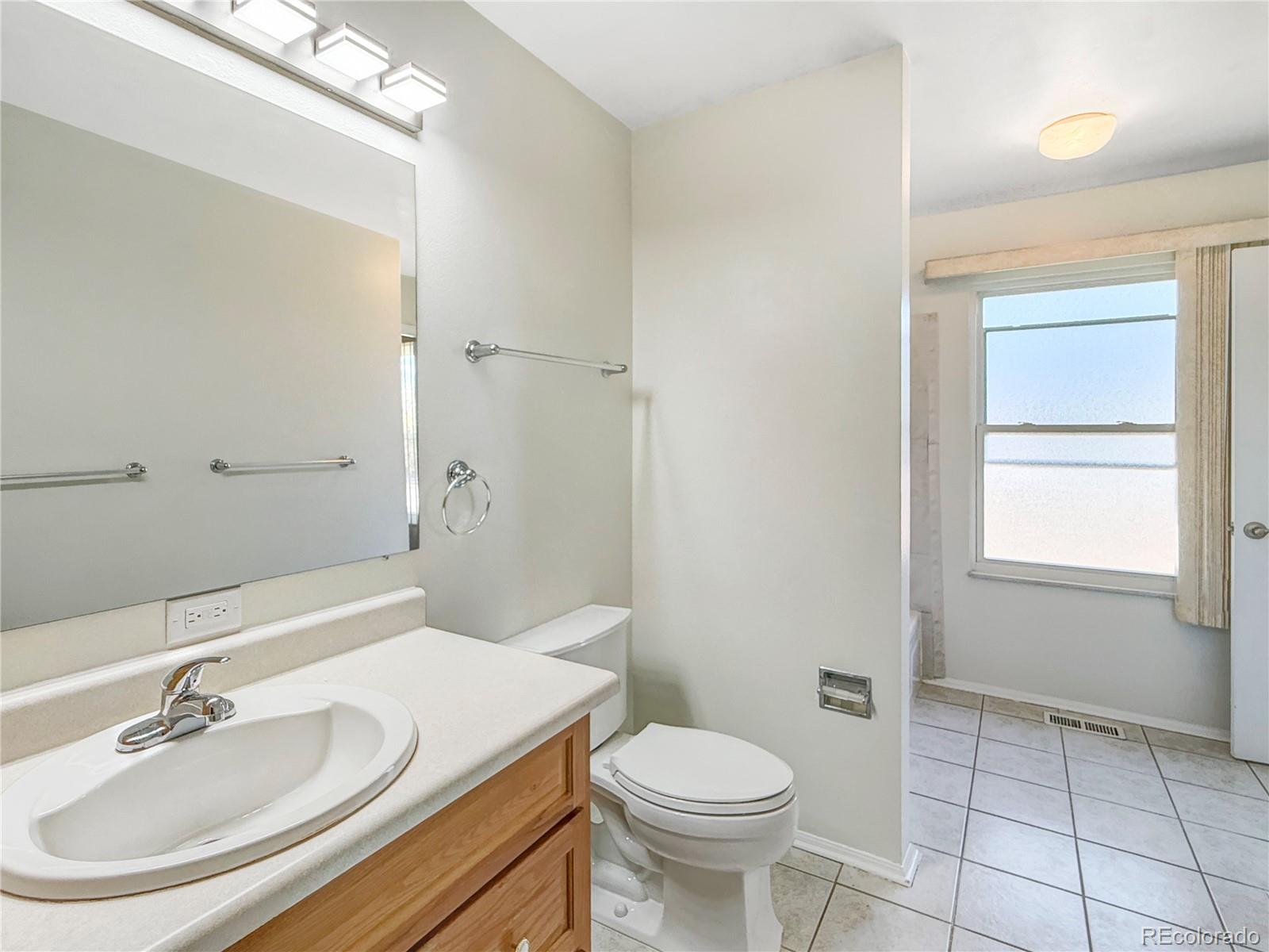 MLS Image #17 for 4381 s arbutus way,morrison, Colorado