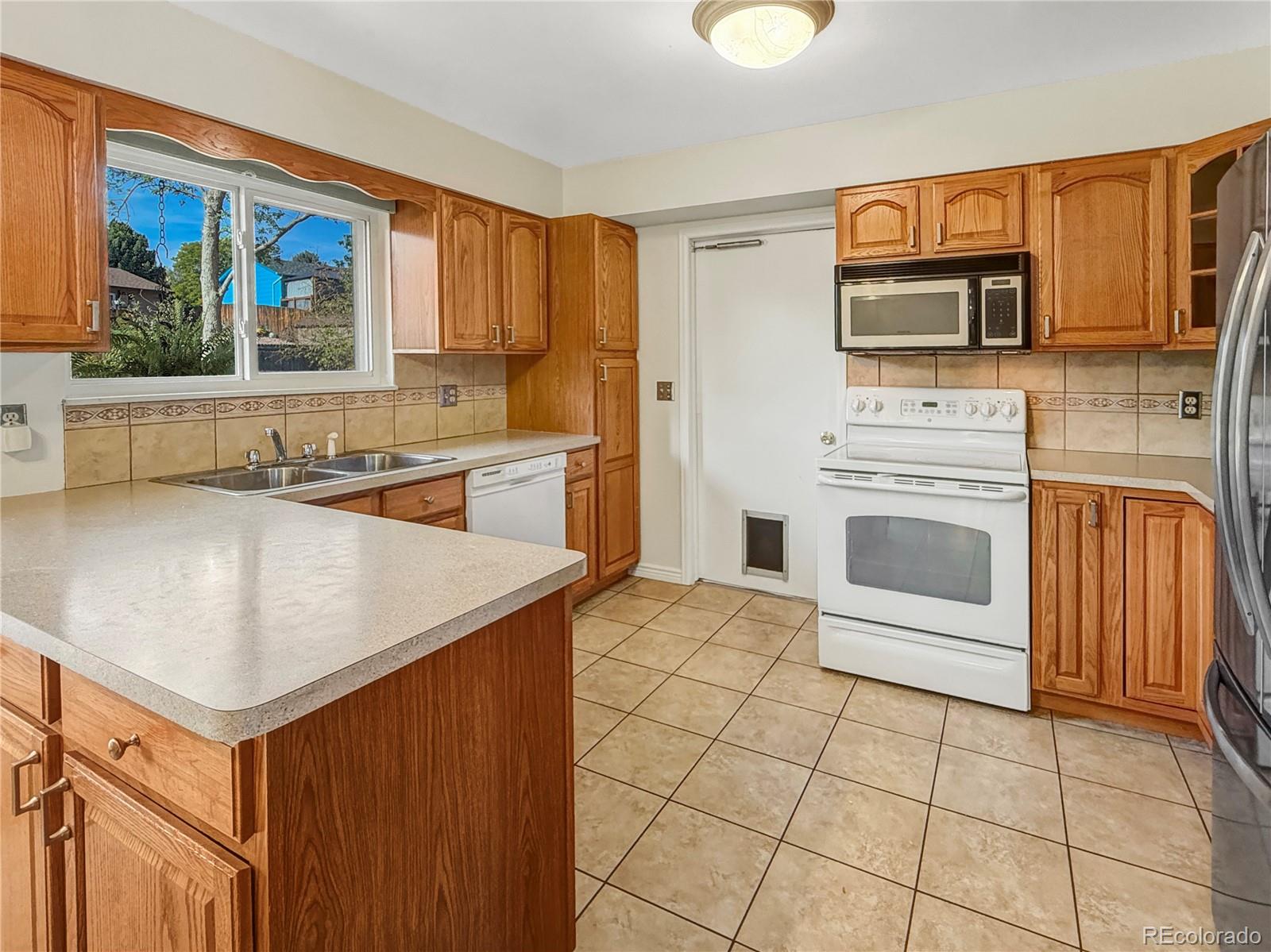 MLS Image #7 for 4381 s arbutus way,morrison, Colorado