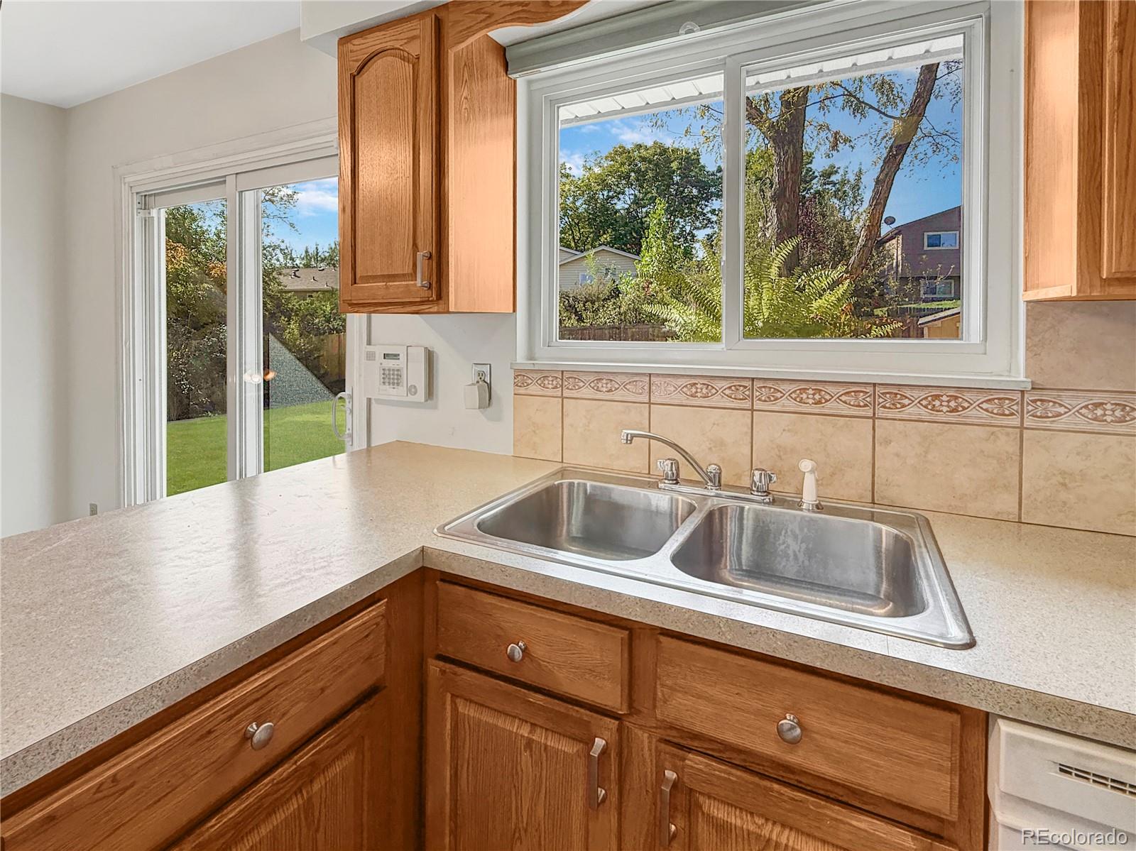 MLS Image #8 for 4381 s arbutus way,morrison, Colorado
