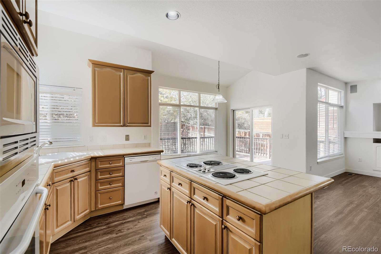 MLS Image #5 for 4244  lark sparrow street,highlands ranch, Colorado