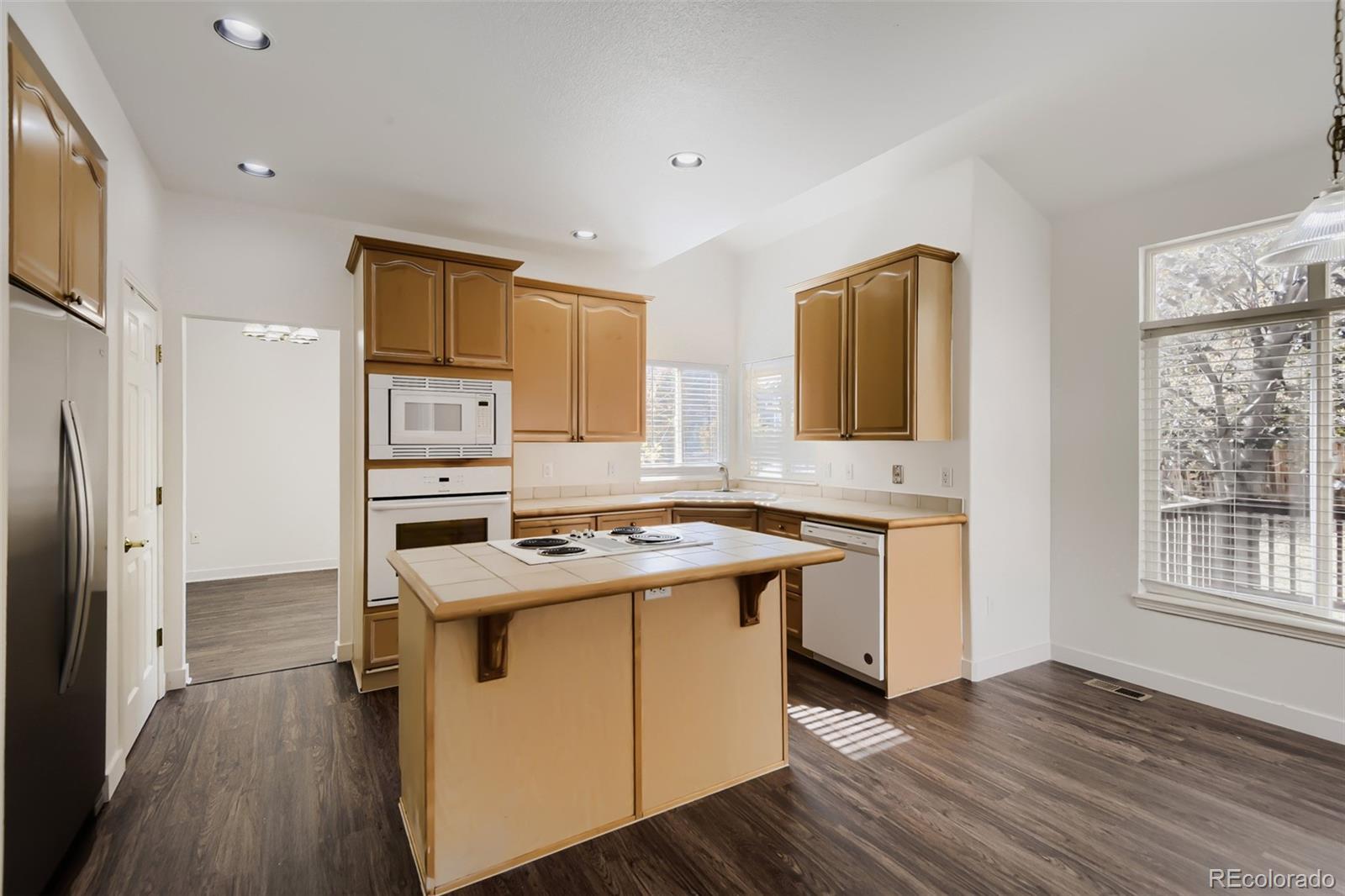 MLS Image #6 for 4244  lark sparrow street,highlands ranch, Colorado
