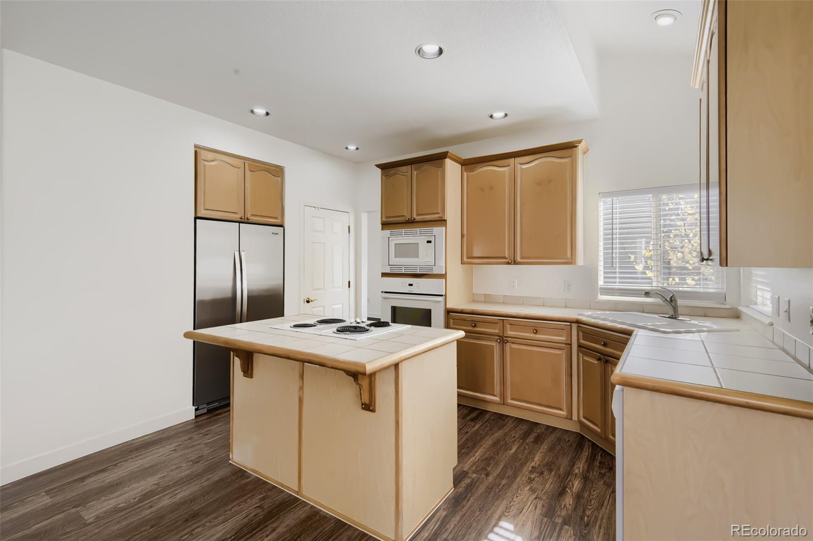 MLS Image #7 for 4244  lark sparrow street,highlands ranch, Colorado