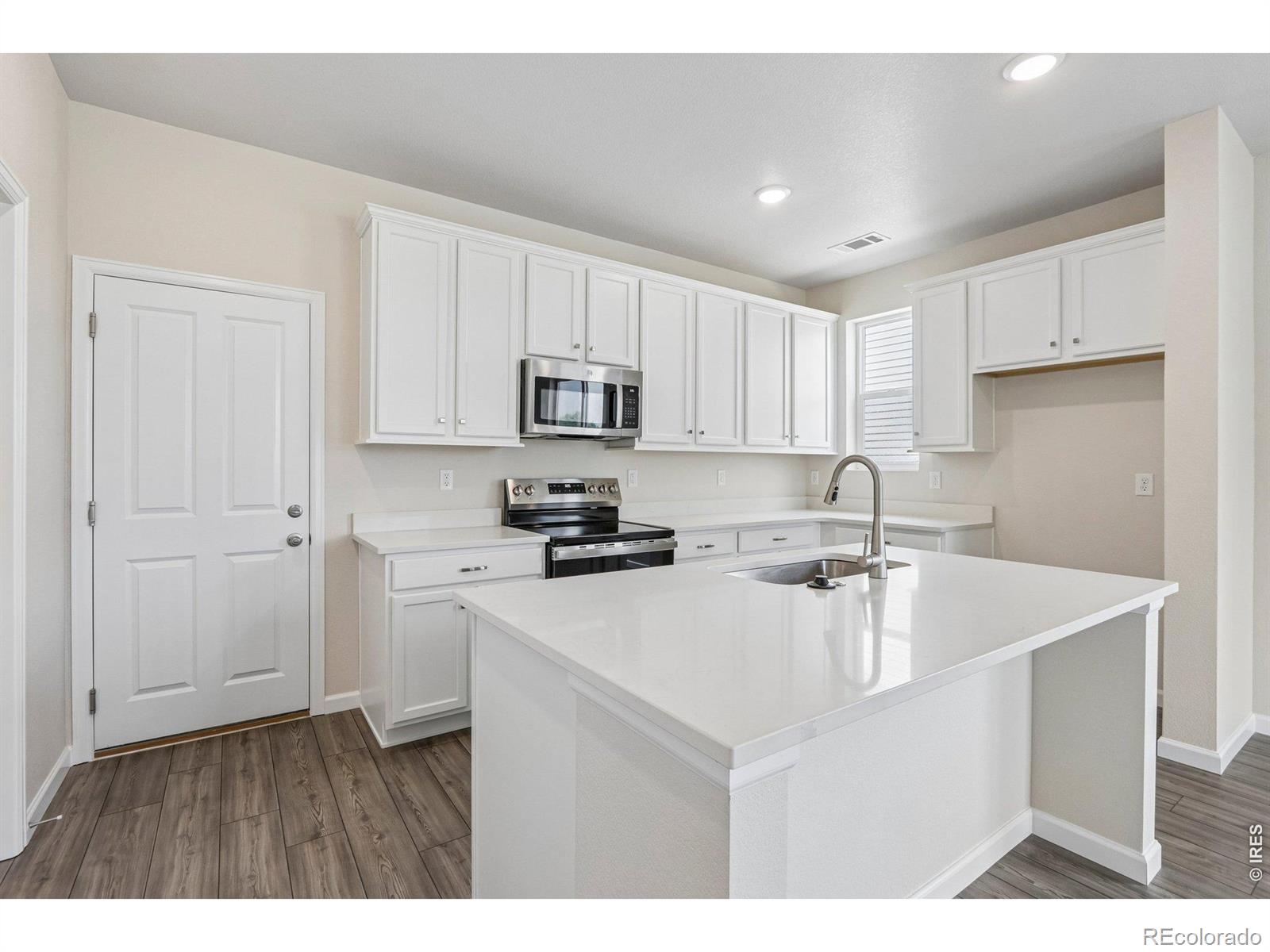 MLS Image #5 for 1486  coral place,longmont, Colorado