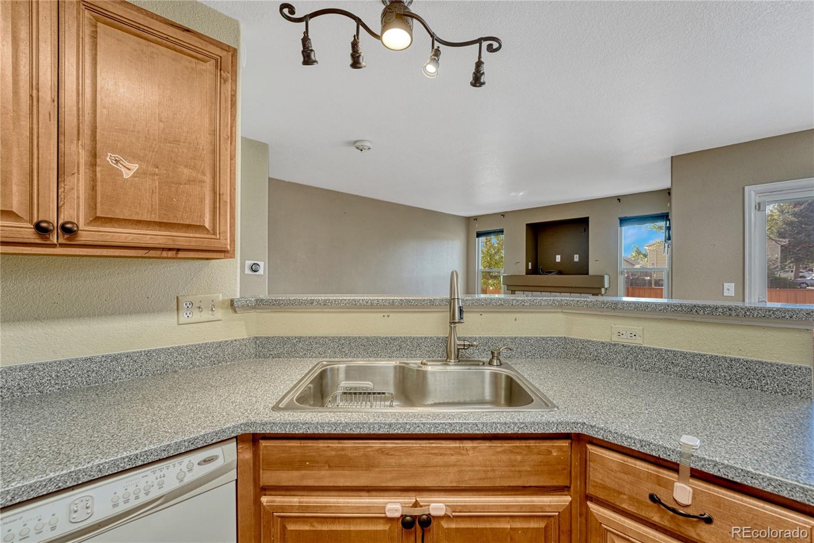 MLS Image #11 for 1286 s zeno circle,aurora, Colorado