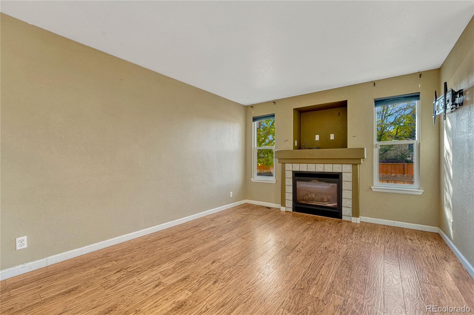 MLS Image #4 for 1286 s zeno circle,aurora, Colorado