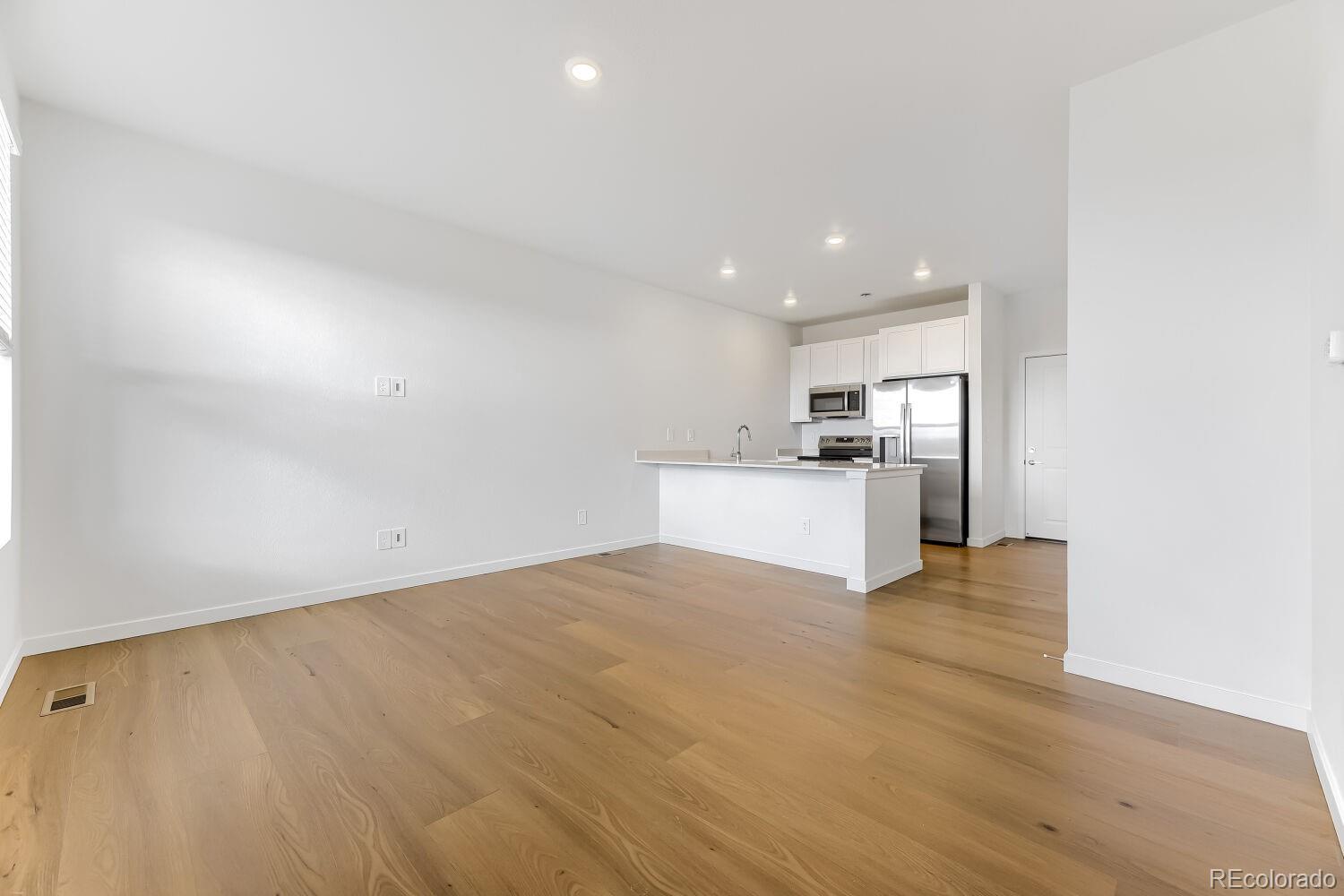 MLS Image #1 for 15216  elizabeth street,thornton, Colorado