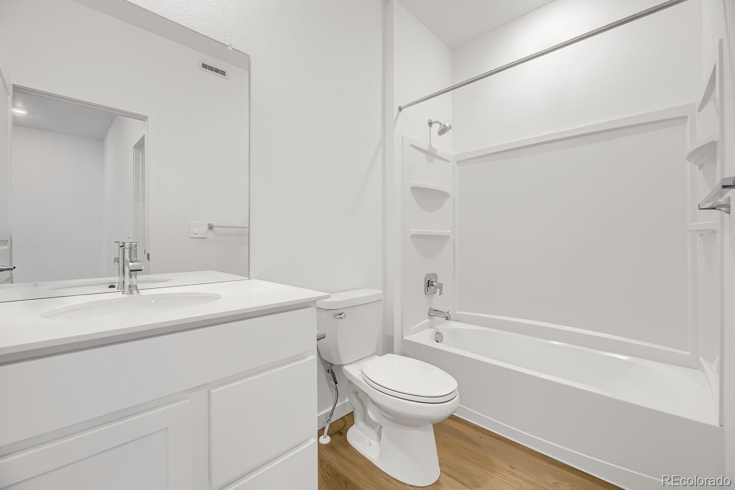 MLS Image #10 for 15216  elizabeth street,thornton, Colorado