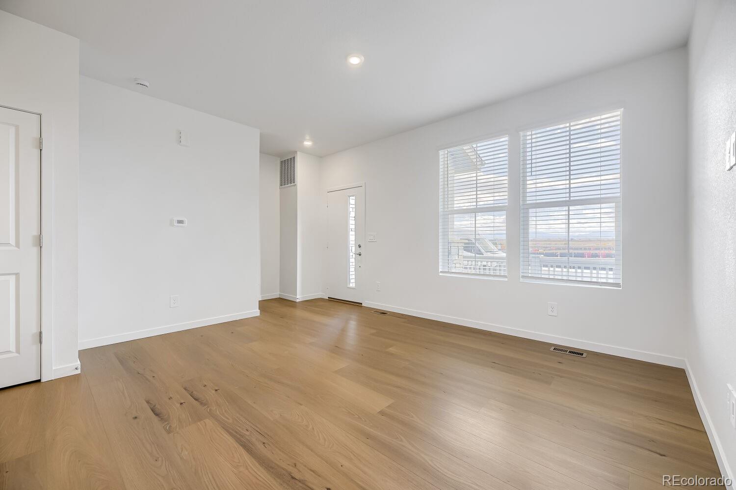 MLS Image #2 for 15216  elizabeth street,thornton, Colorado
