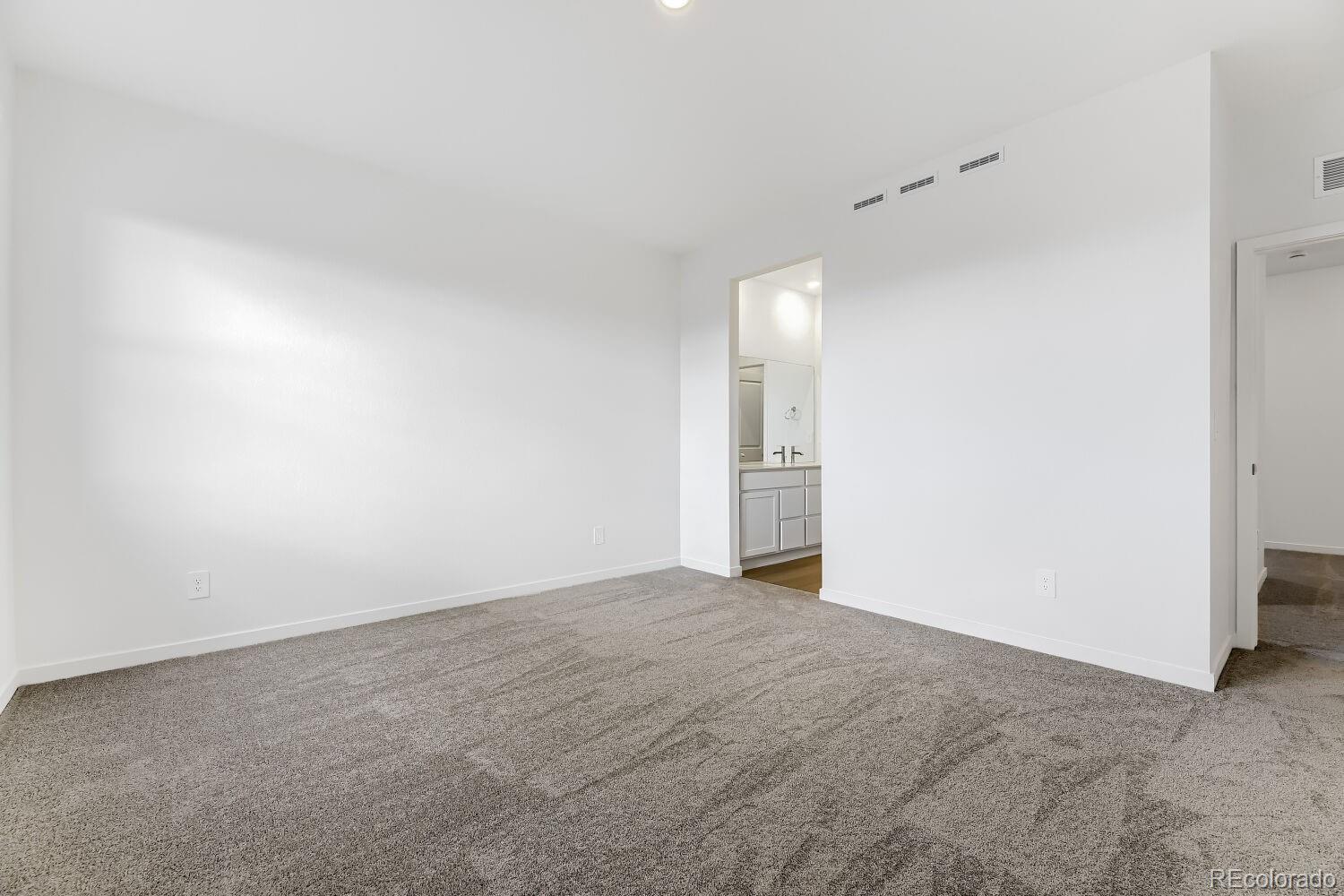 MLS Image #6 for 15216  elizabeth street,thornton, Colorado