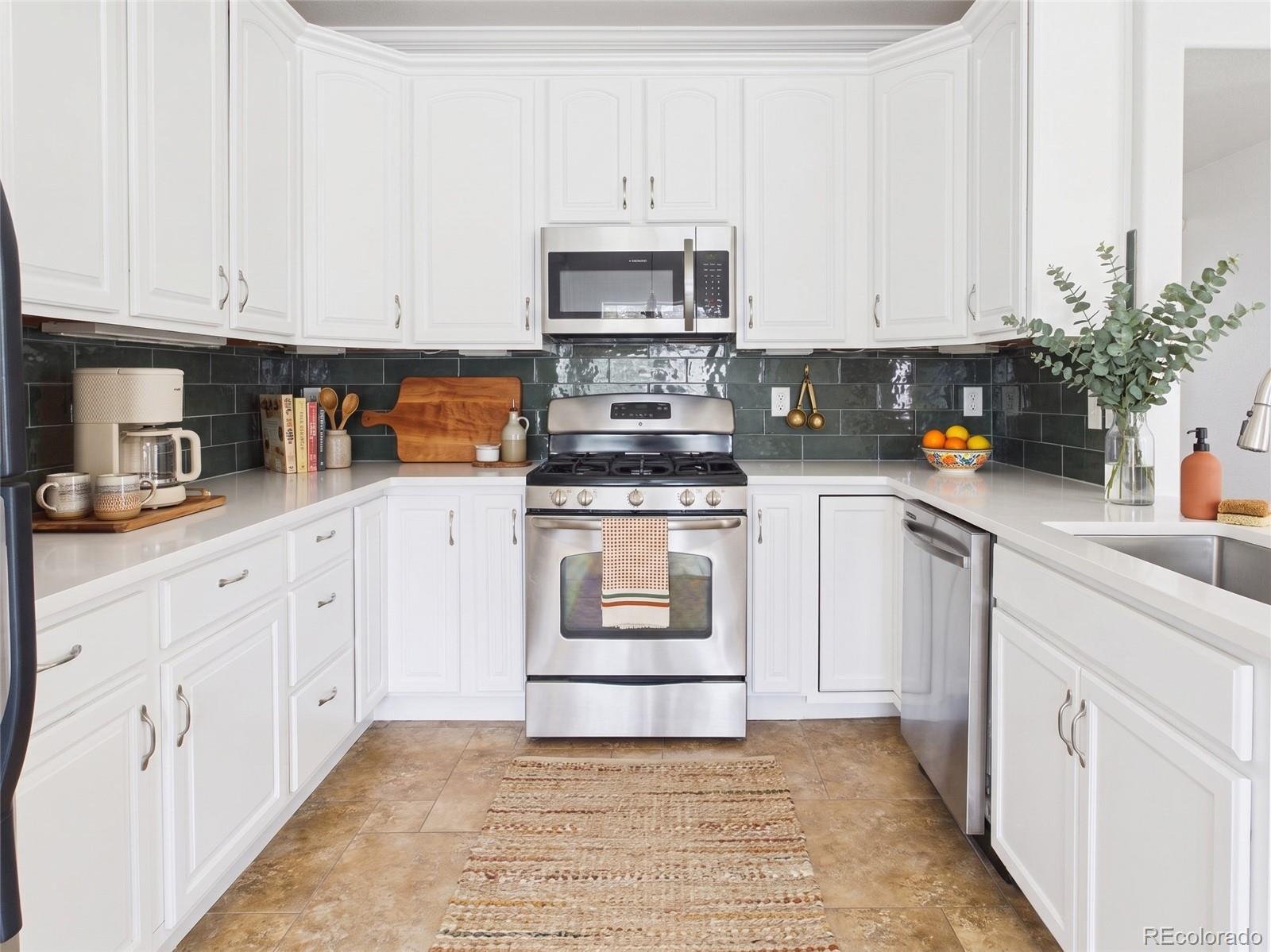 MLS Image #11 for 9974 e carolina circle,aurora, Colorado