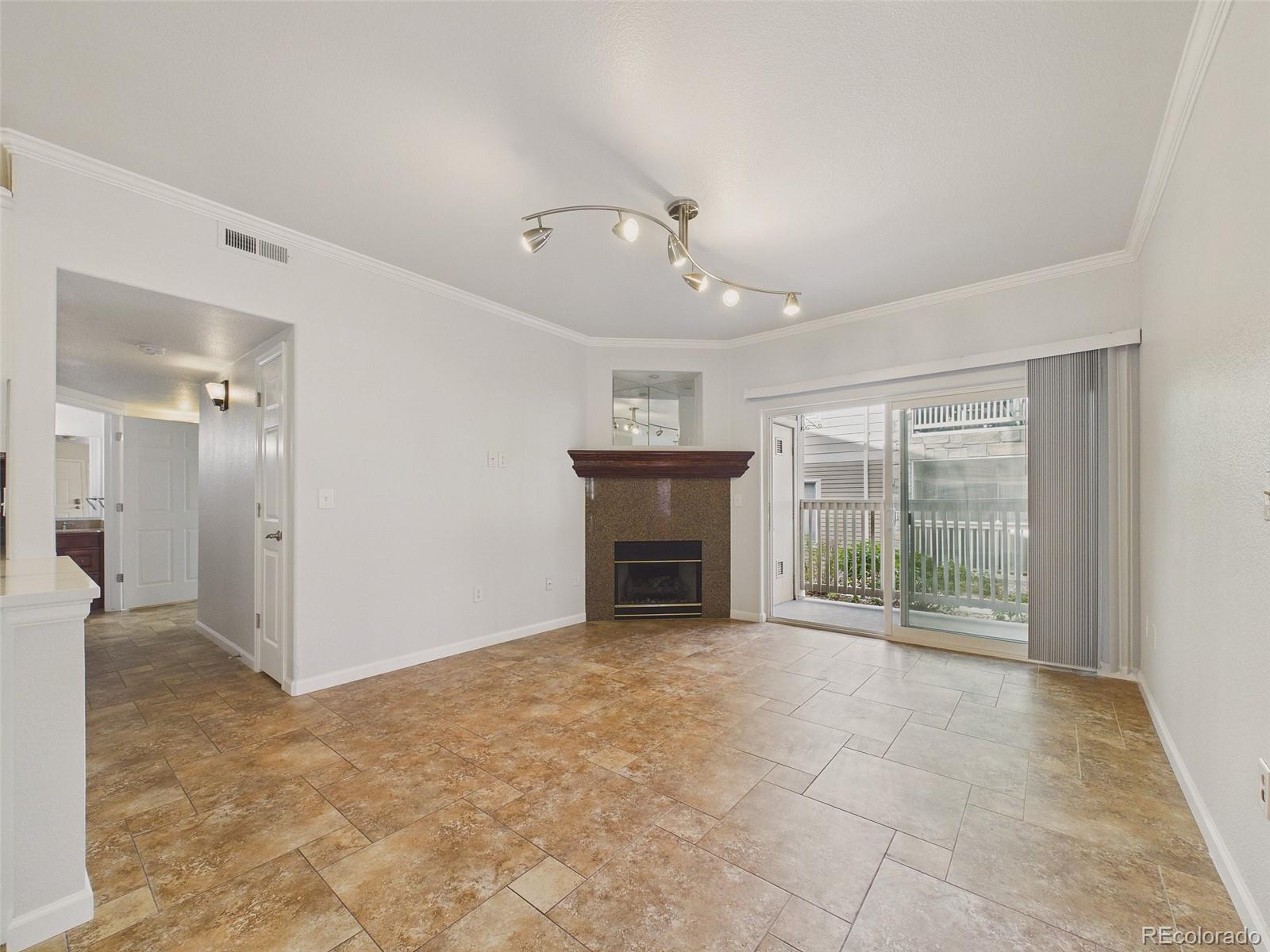 MLS Image #3 for 9974 e carolina circle,aurora, Colorado