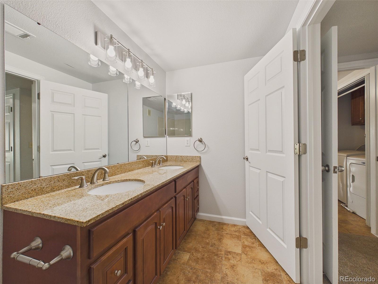 MLS Image #38 for 9974 e carolina circle,aurora, Colorado