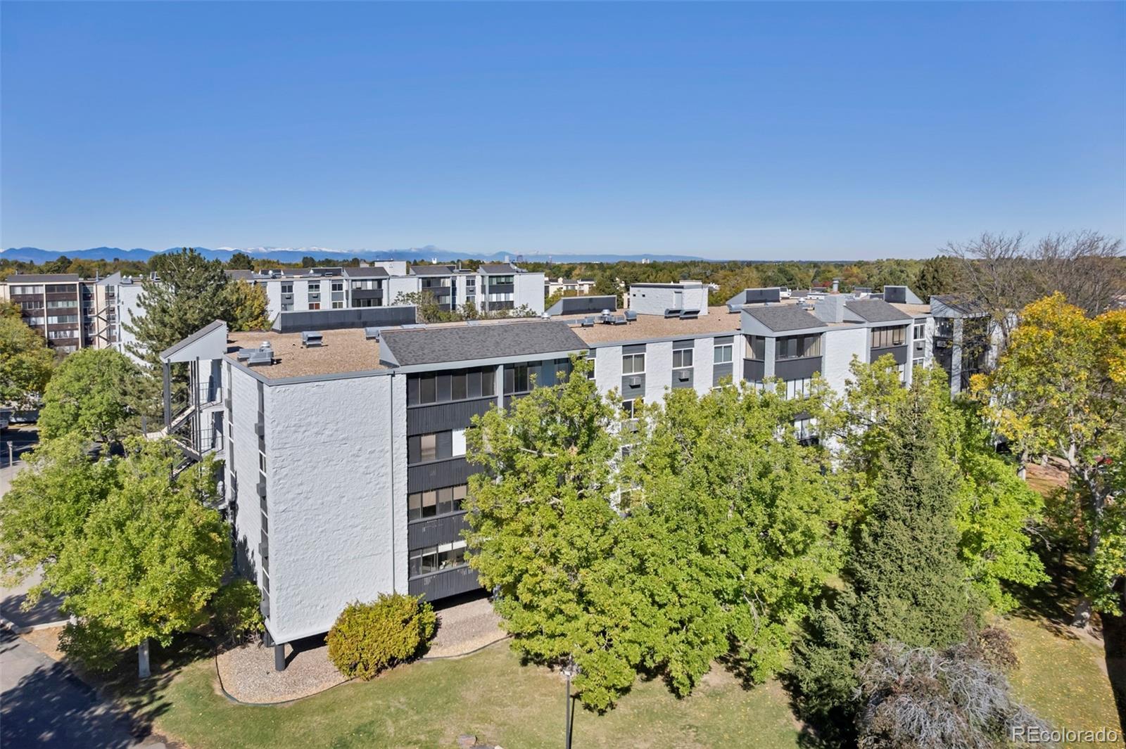 MLS Image #31 for 3470 s poplar street,denver, Colorado