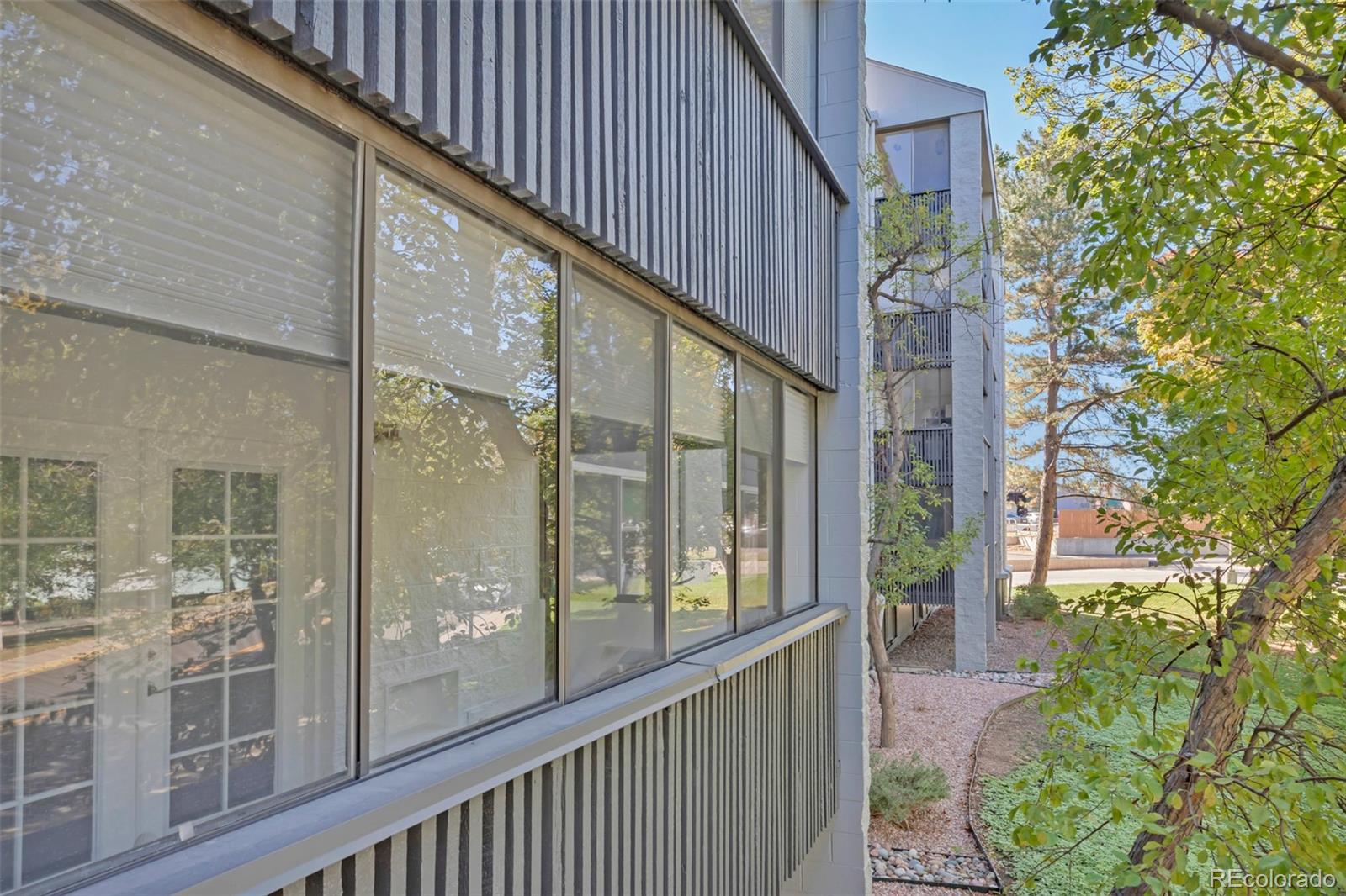 MLS Image #39 for 3470 s poplar street,denver, Colorado