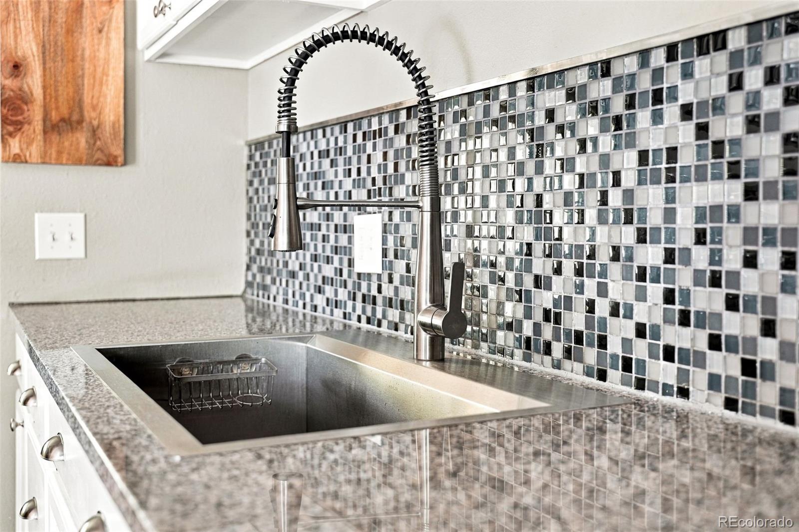 MLS Image #9 for 5134  zinnia court,arvada, Colorado