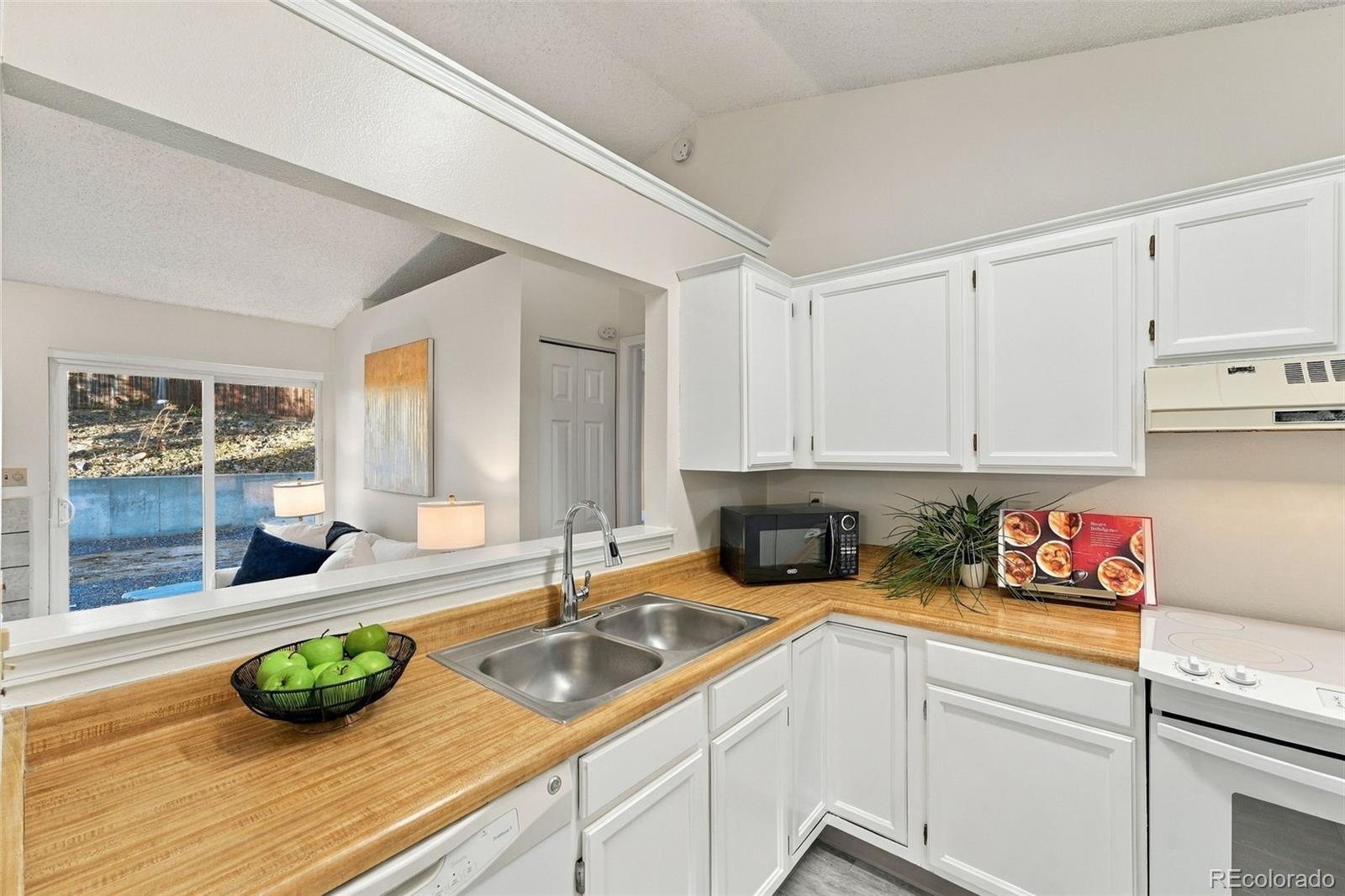 MLS Image #12 for 6430  lonsdale drive,colorado springs, Colorado