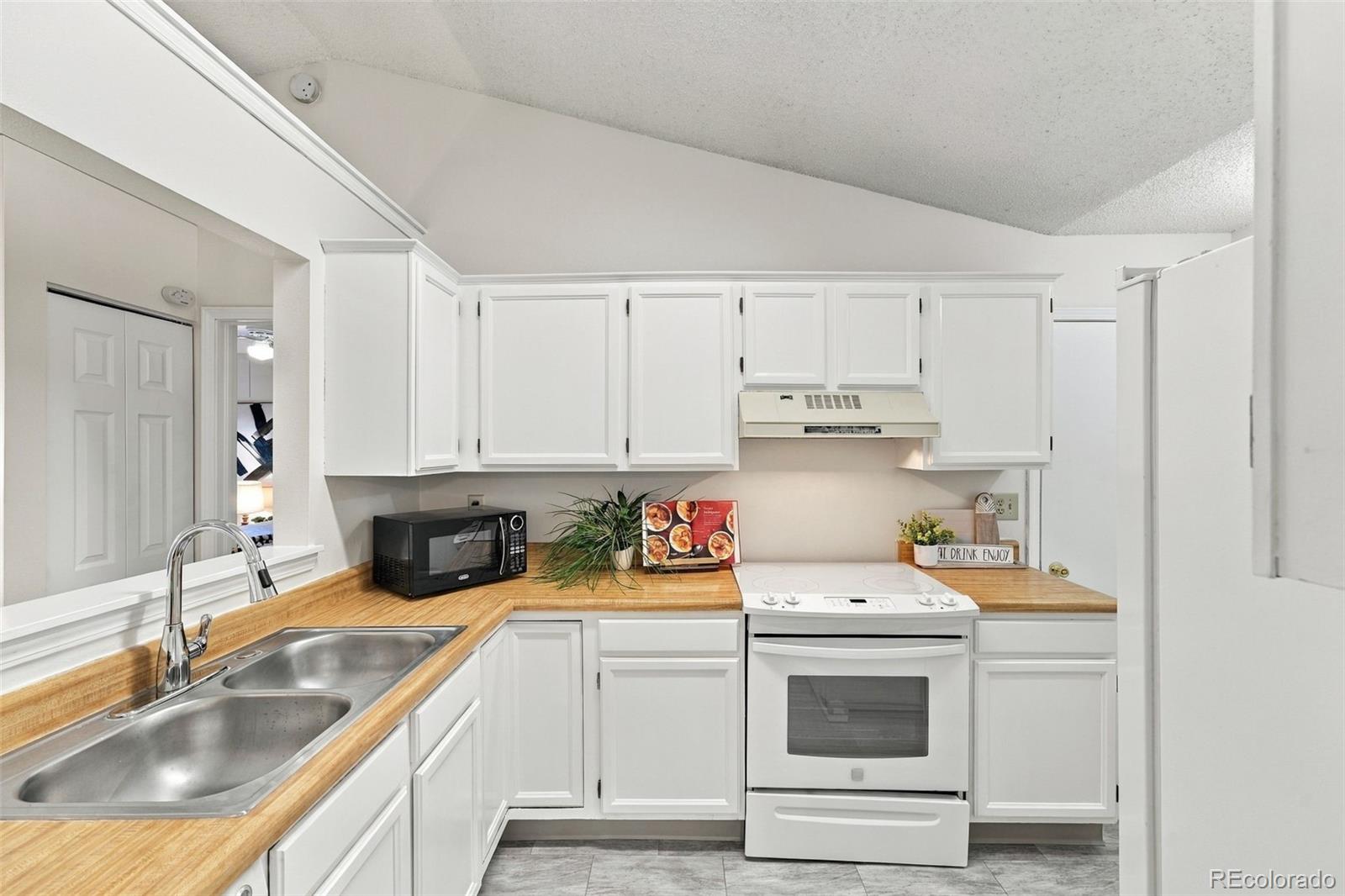 MLS Image #14 for 6430  lonsdale drive,colorado springs, Colorado