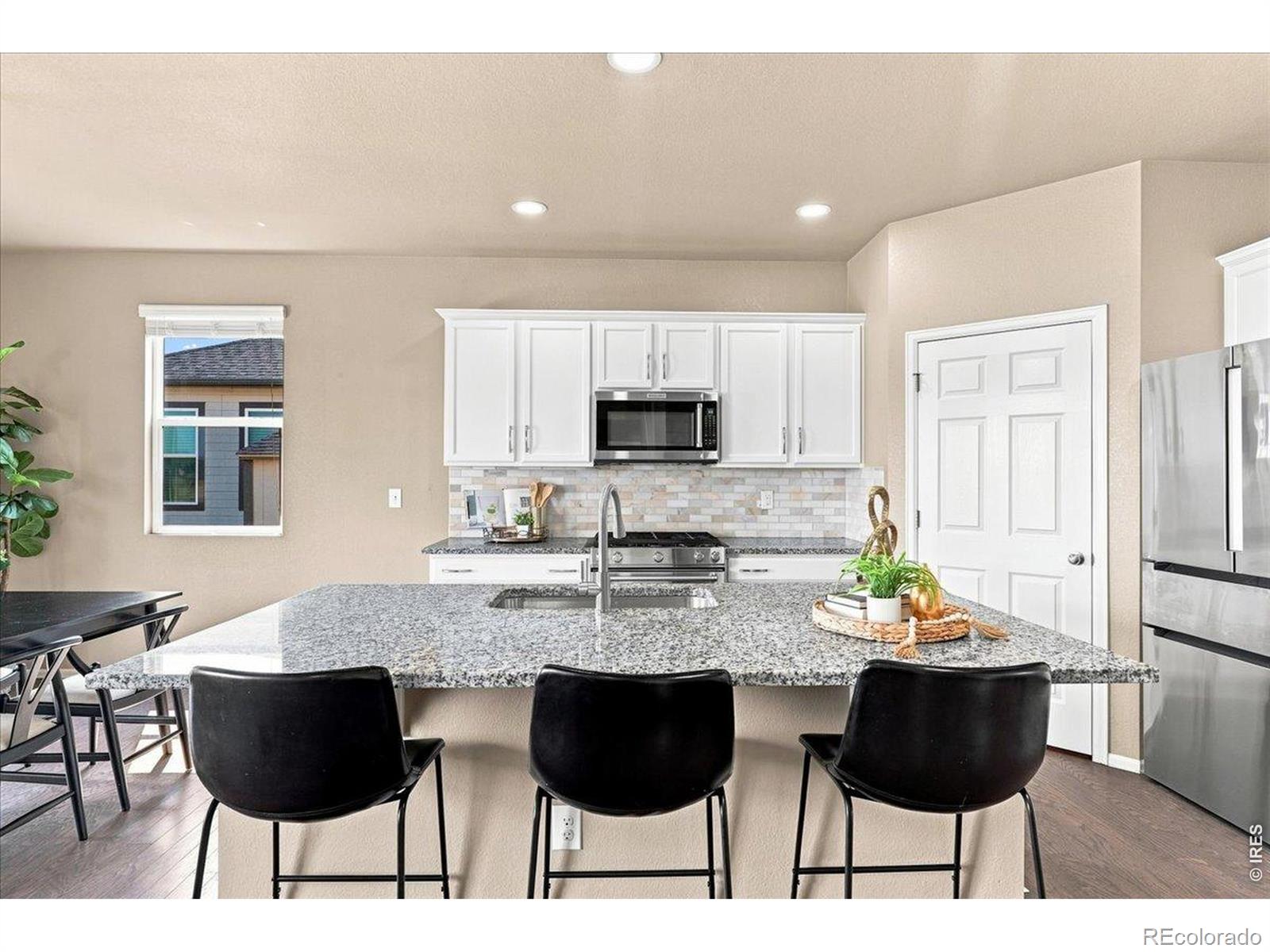 MLS Image #13 for 6805  covenant court,timnath, Colorado