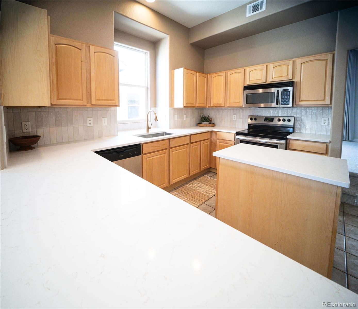 MLS Image #7 for 11250  florence street,commerce city, Colorado