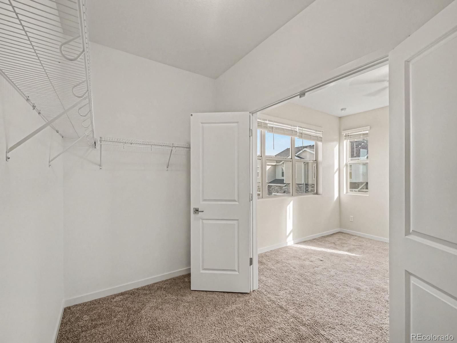 MLS Image #11 for 27662 e 1st avenue,aurora, Colorado