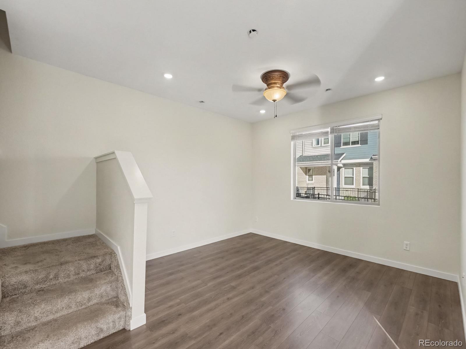MLS Image #9 for 27662 e 1st avenue,aurora, Colorado