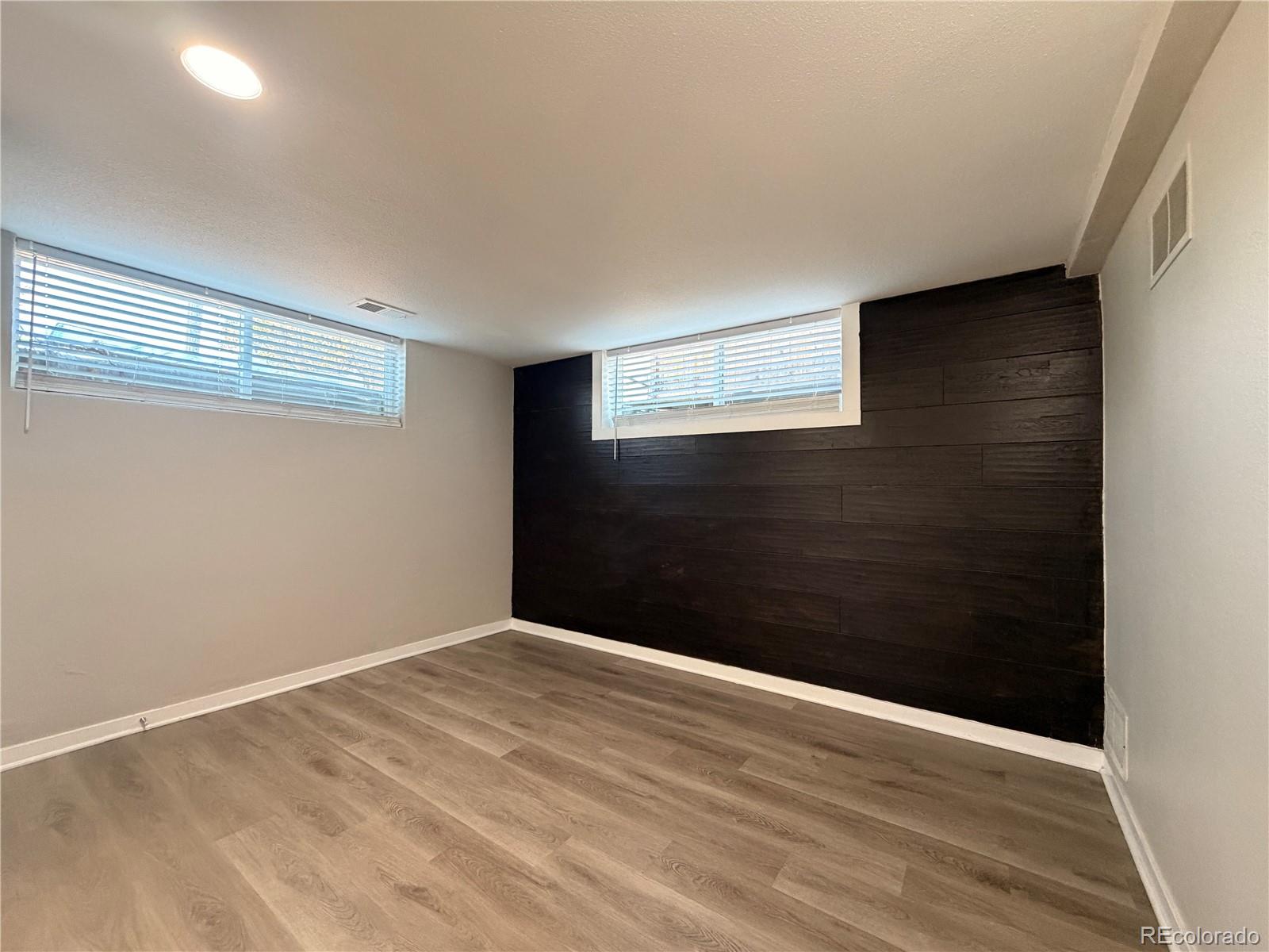 MLS Image #20 for 810 s sheridan boulevard,denver, Colorado