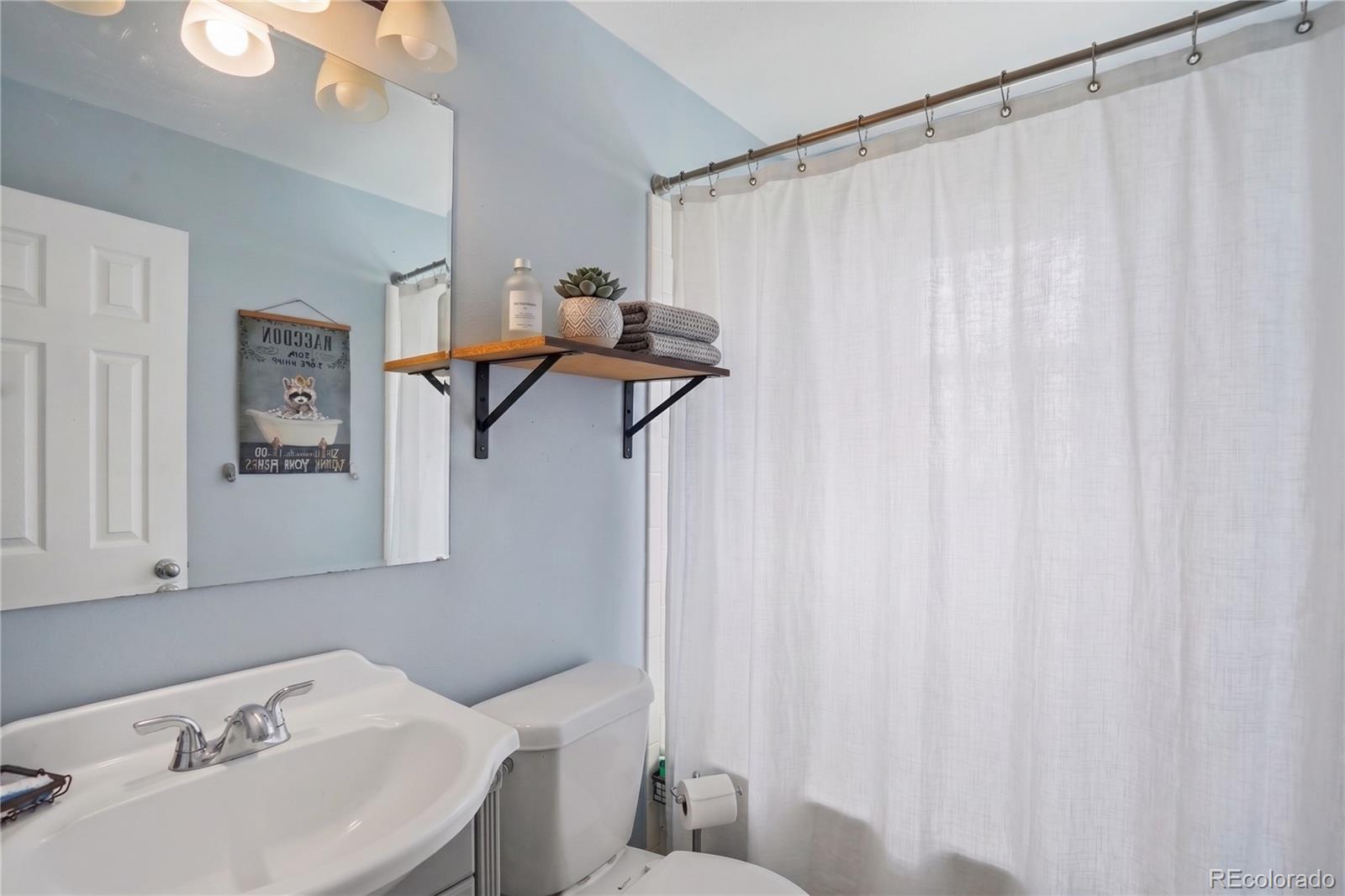 MLS Image #4 for 1092 s iris street,lakewood, Colorado